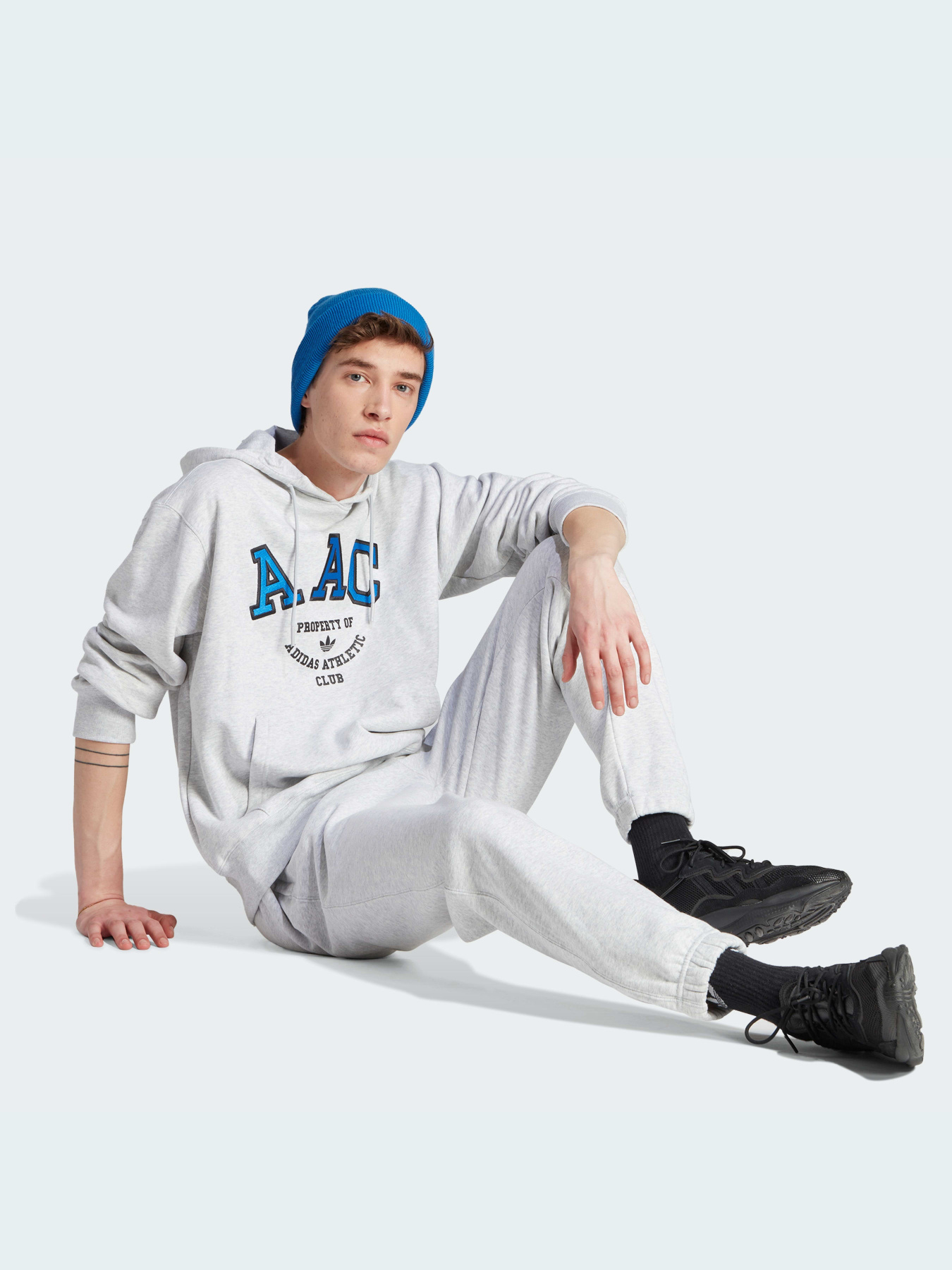 Худі Adidas модель IM4577 Худі Adidas модель IM4577 Фото