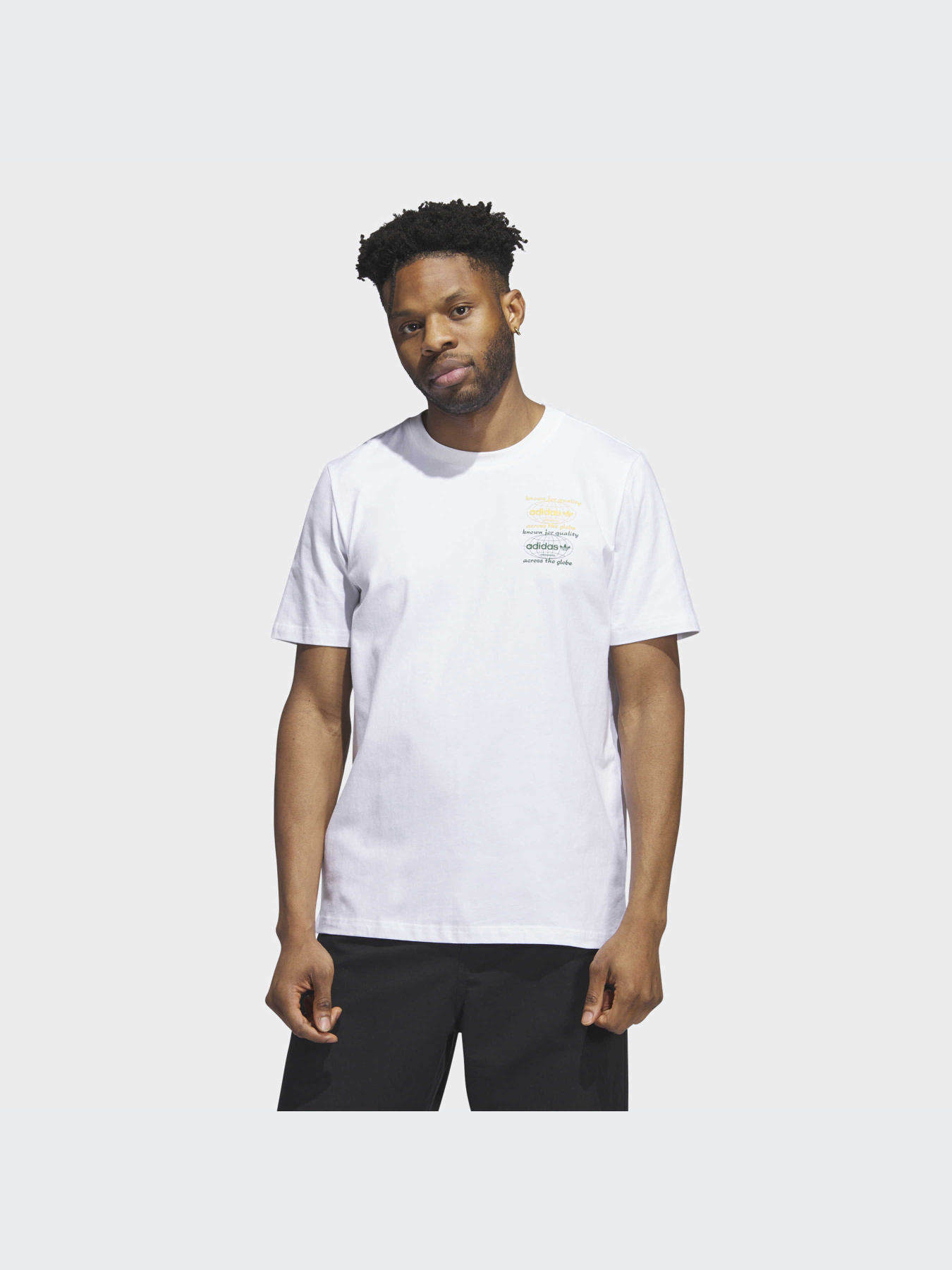 Футболка Adidas Graphics модель IJ0980 Футболка Adidas Graphics модель IJ0980 Фото