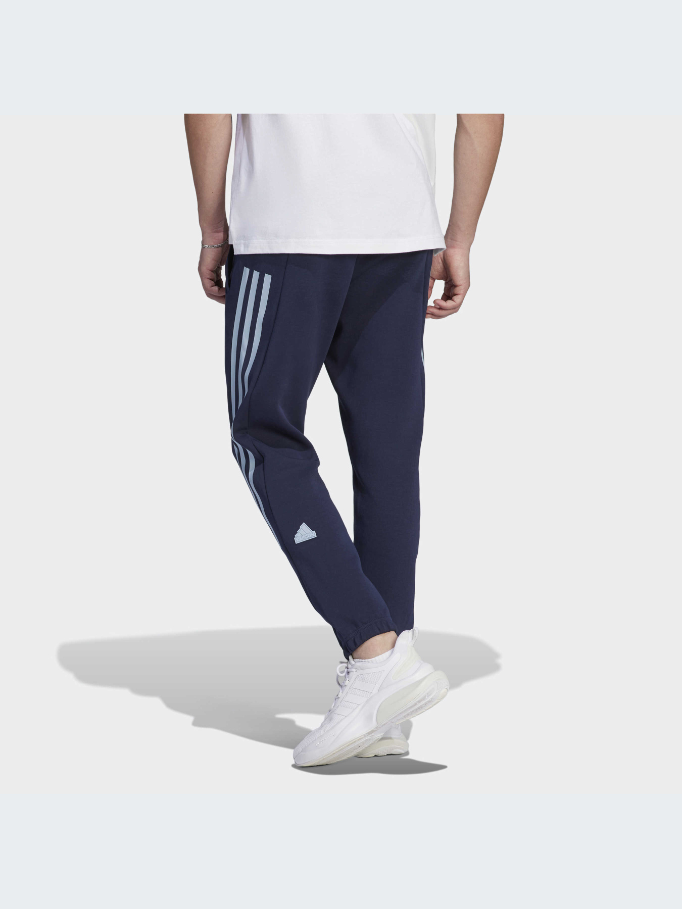 Штани повсякденні Adidas 3 Stripes модель IJ6373 Фото