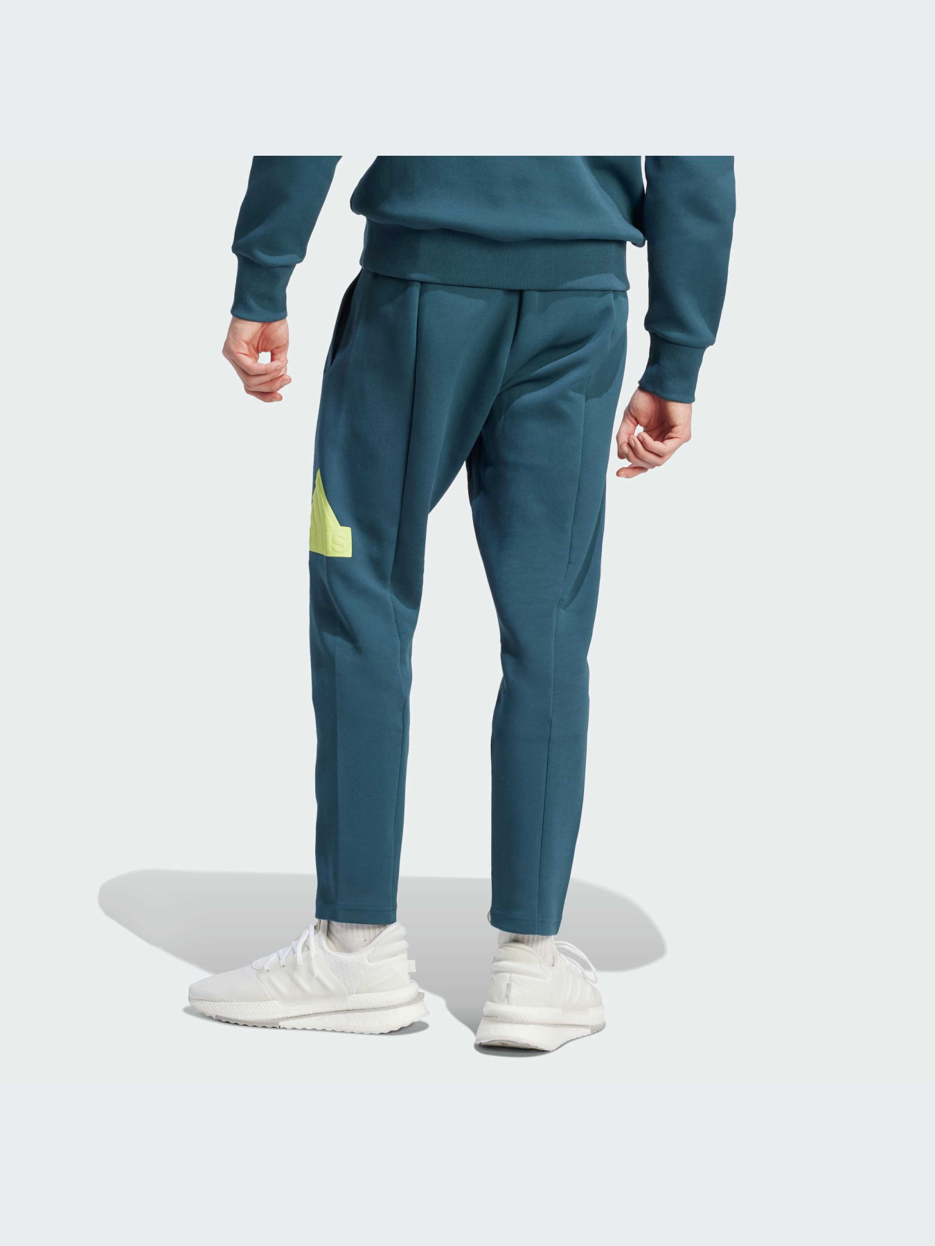 Джоггеры Adidas модель IJ6401 Джоггеры Adidas модель IJ6401 Фото