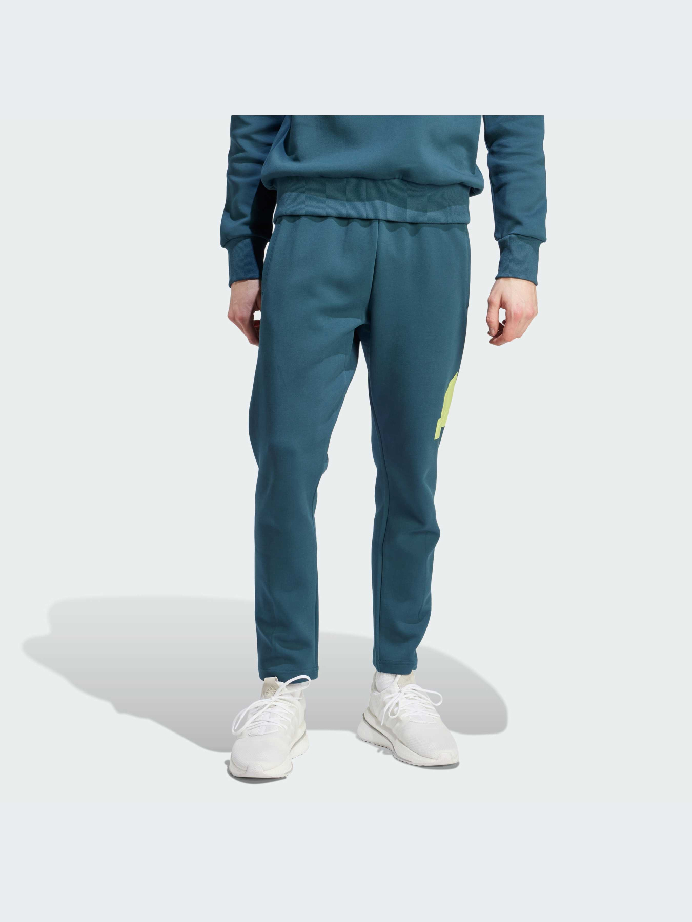 Джоггеры Adidas модель IJ6401 Джоггеры Adidas модель IJ6401 Фото