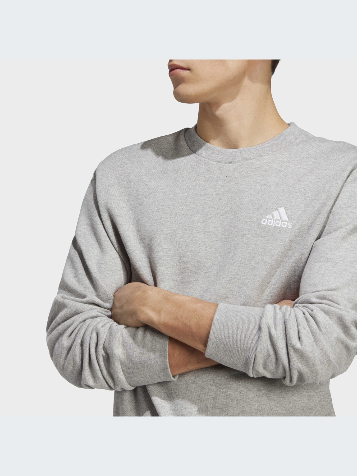 Свитшот Adidas модель IC9331 Фото