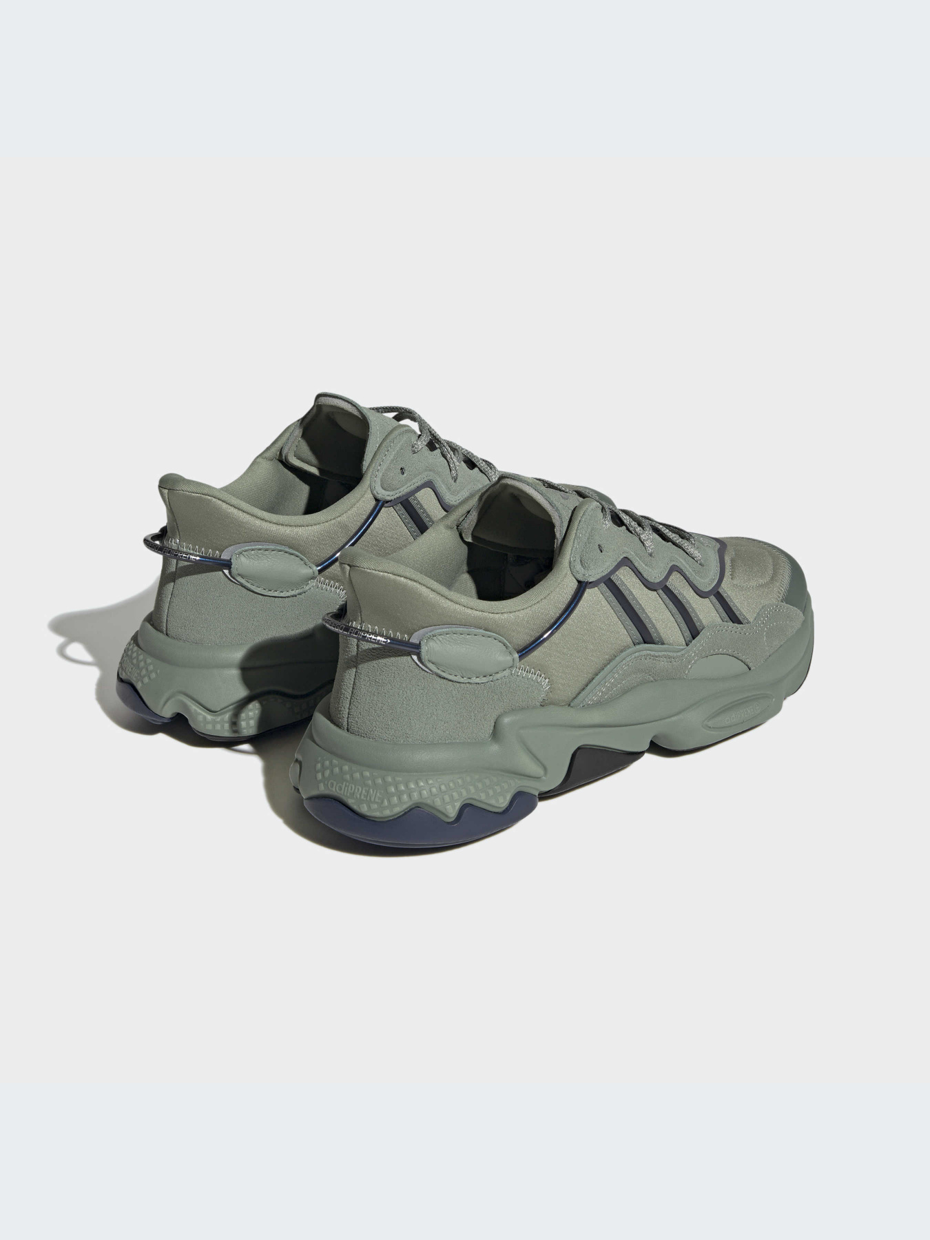 Кросівки повсякденні Adidas Ozweego модель HQ4376 Фото