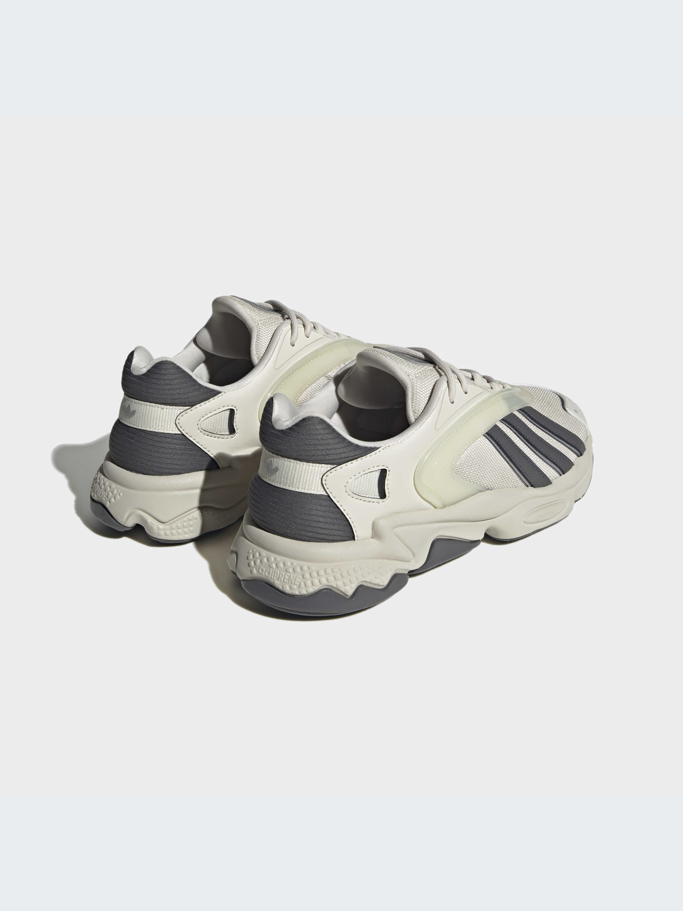 Кроссовки Adidas Ozweego модель GZ9409 Фото