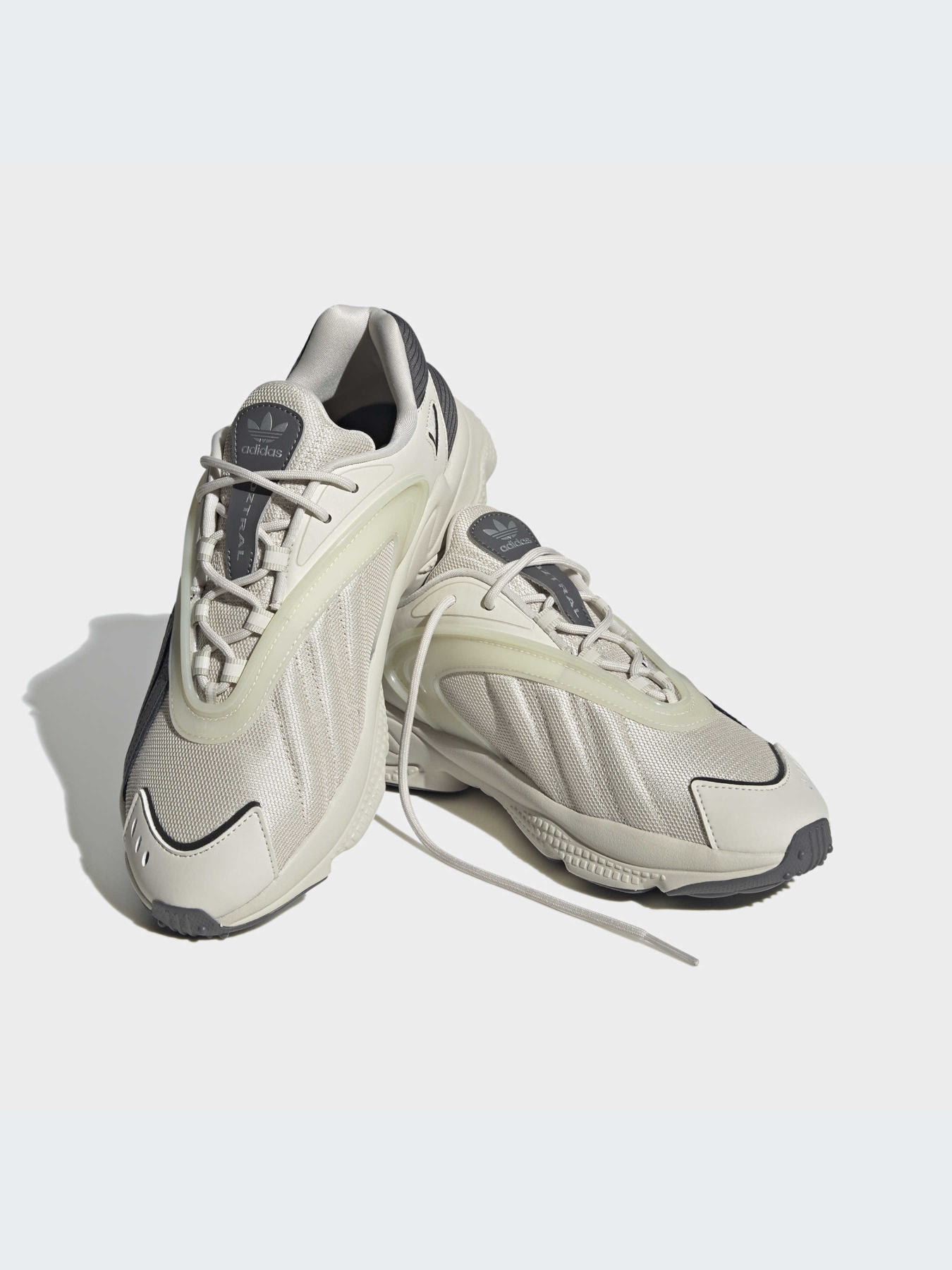 Кроссовки повседневные Adidas Ozweego модель GZ9409 Кроссовки повседневные Adidas Ozweego модель GZ9409 Фото