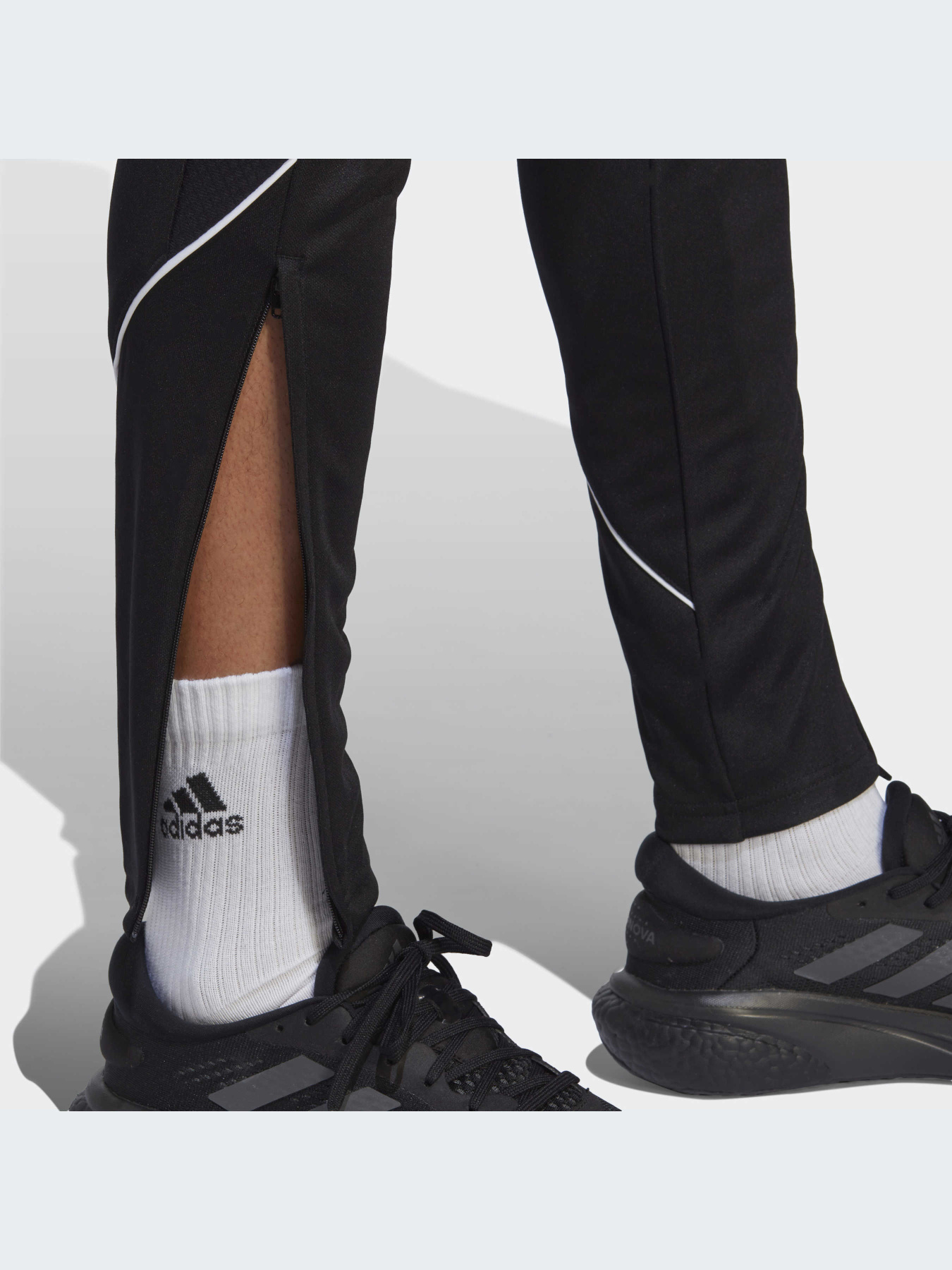 Штани спортивні Adidas Tiro модель HS7232 Фото