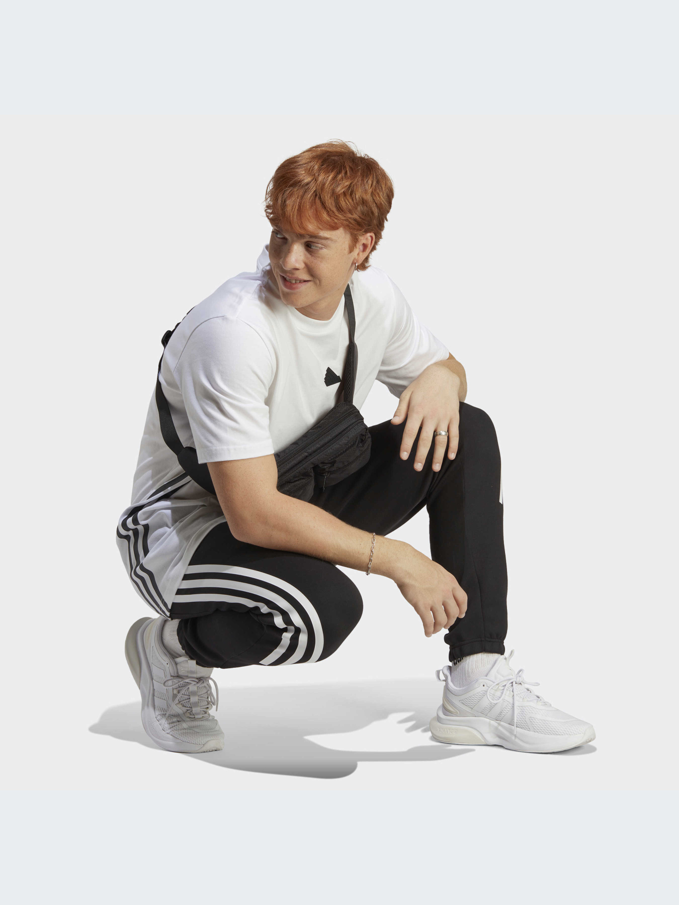 Повседневные штаны Adidas 3 Stripes модель IC8254 Фото