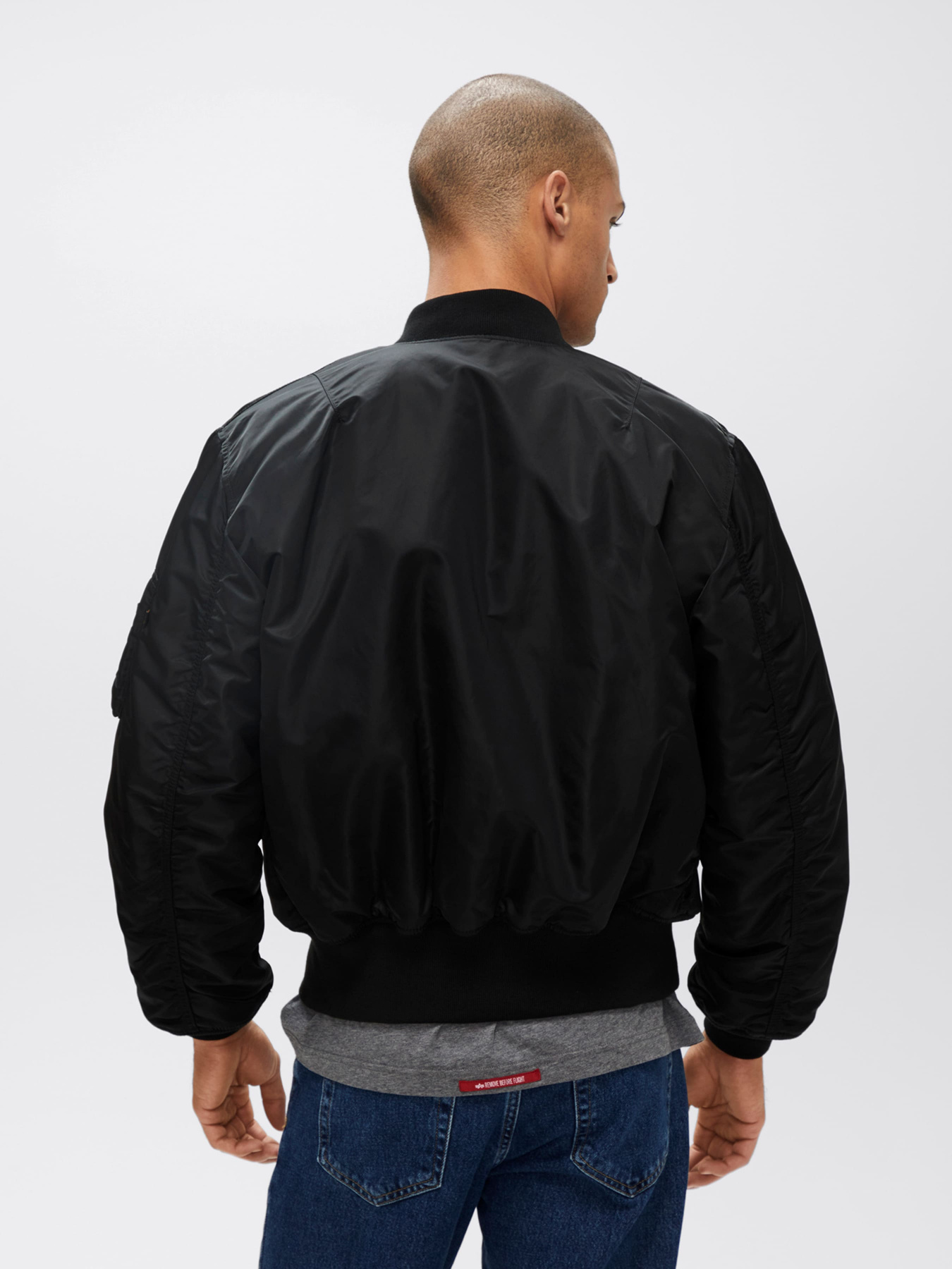 Куртки и дубленки Alpha Industries модель MJM21300C1_001 Фото