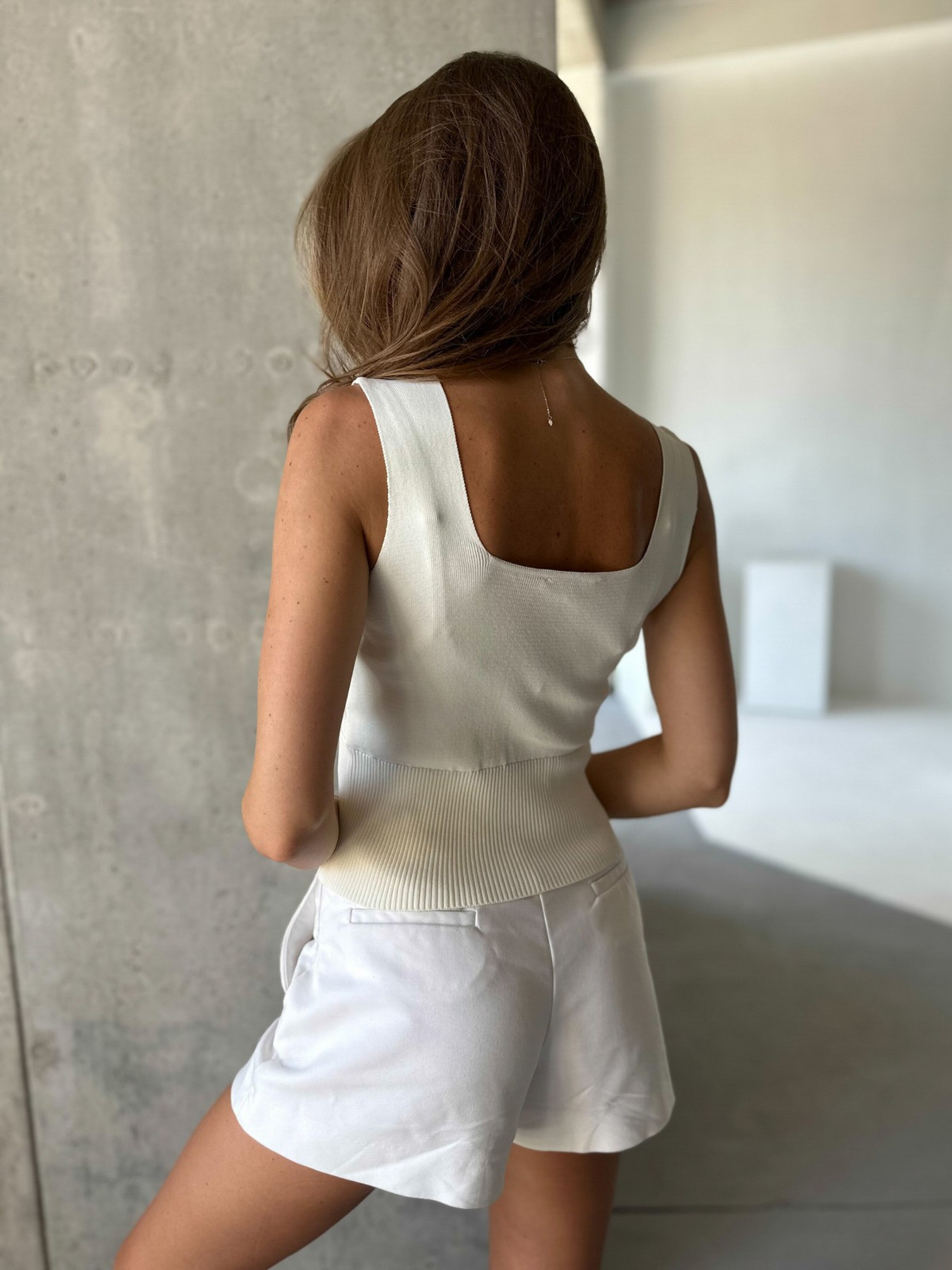 Майка ISSA Plus модель WN20-516_milky Фото