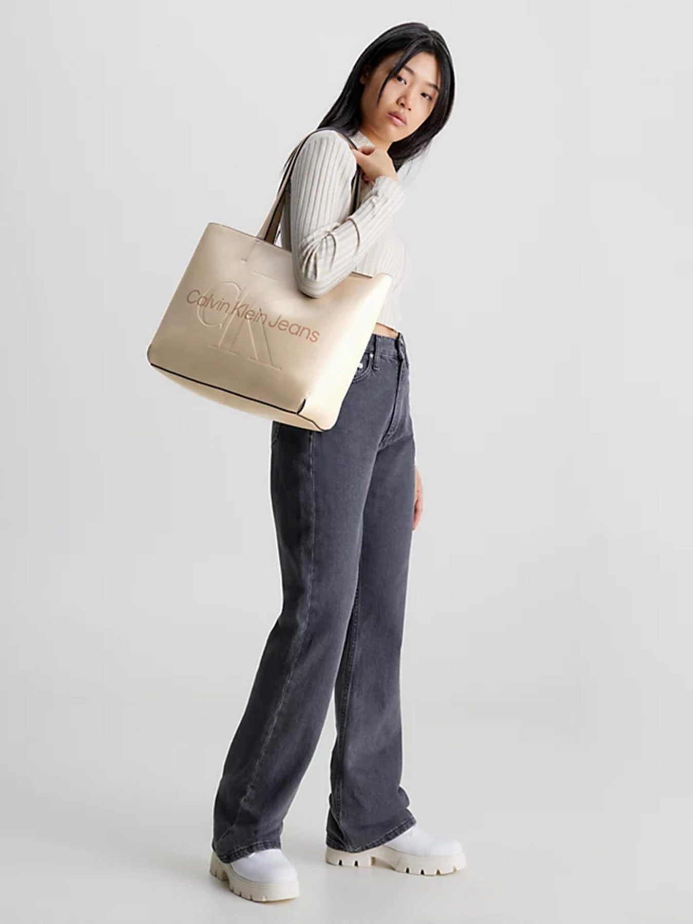 Сумки Calvin Klein модель K60K610276-PBC Фото