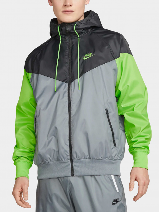 Куртки и дубленки NIKE модель DA0001-065 Фото