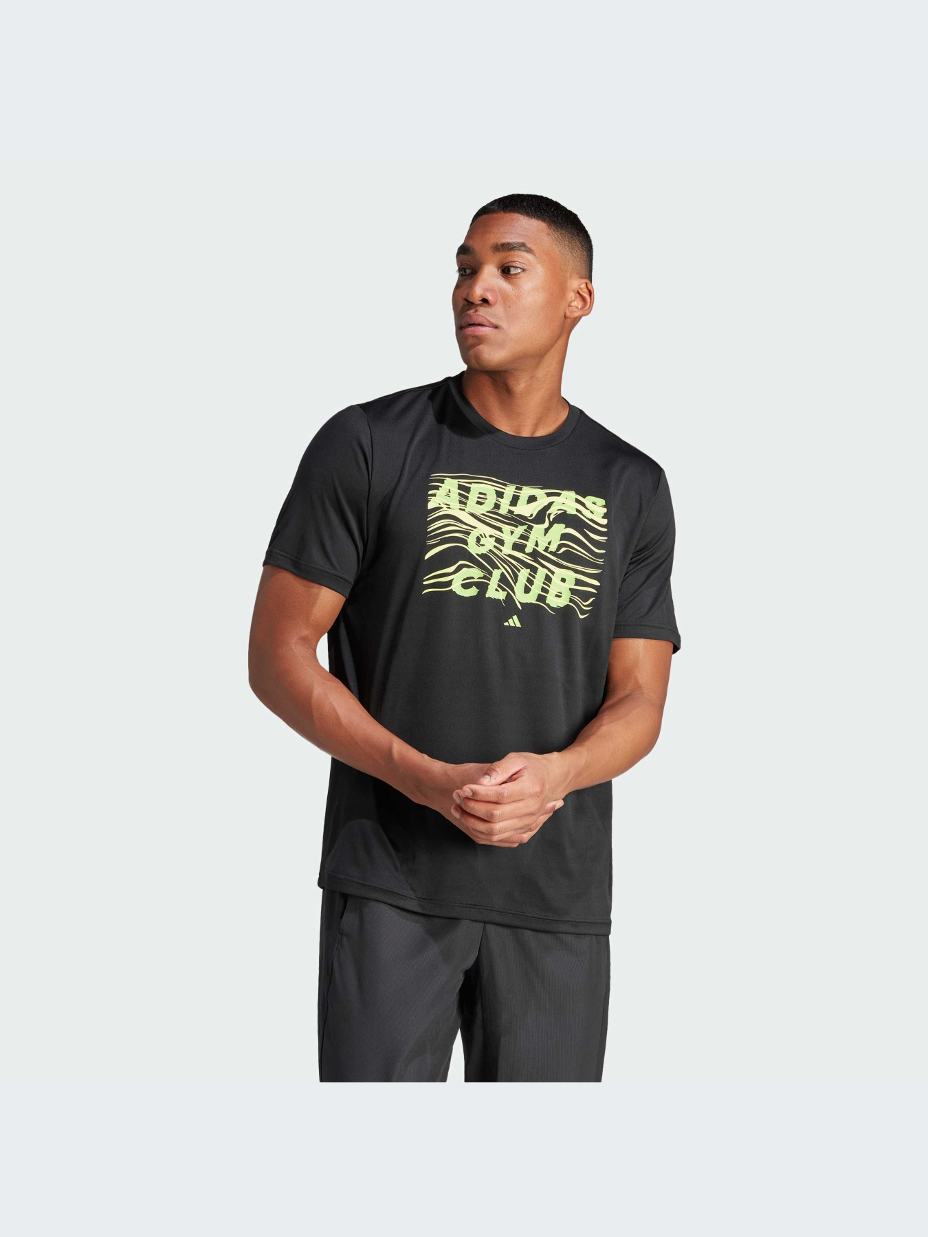 Спортивная футболка Adidas Graphics модель IL7008 Спортивная футболка Adidas Graphics модель IL7008 Фото