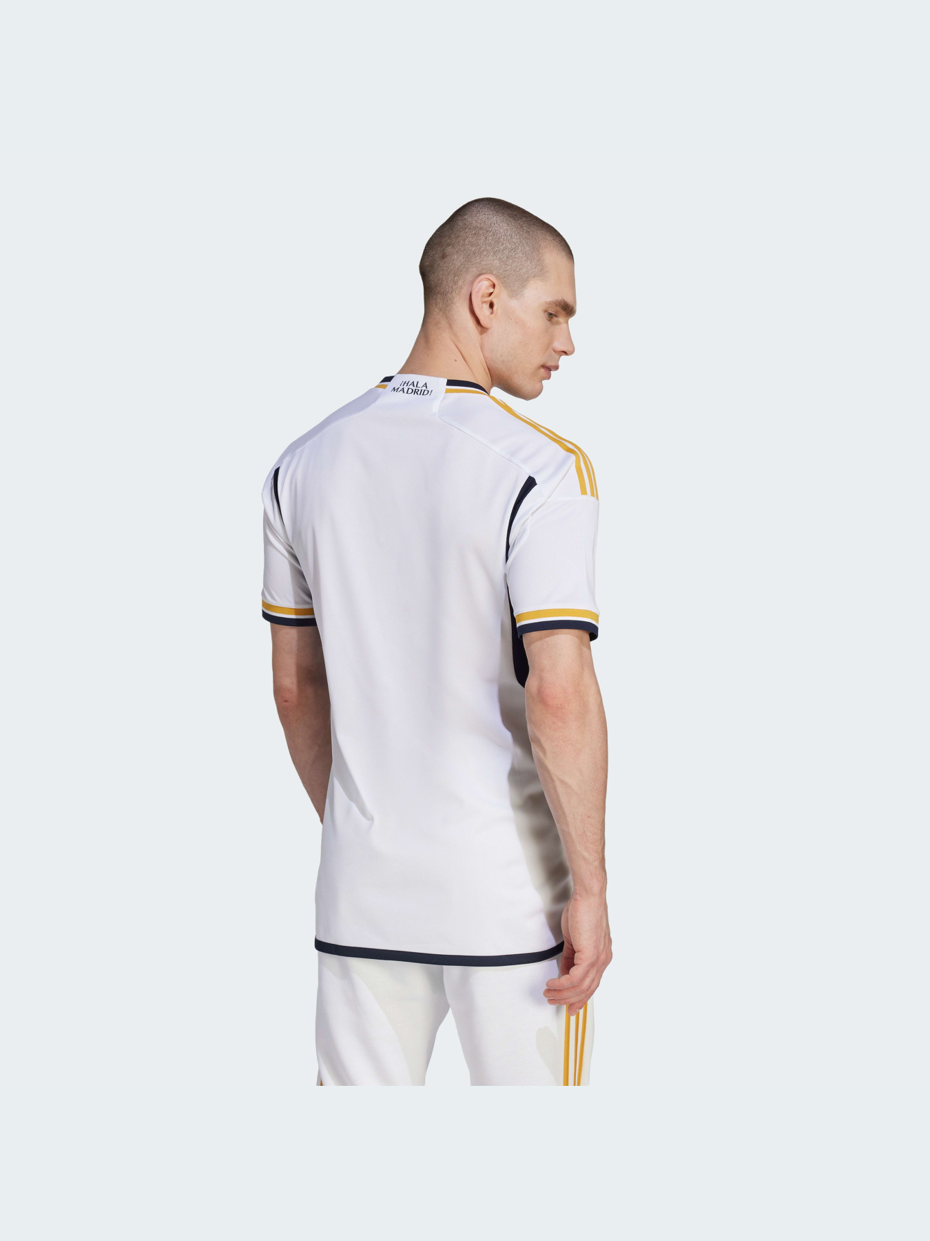 Футболка спортивная Adidas модель HR3796 Футболка спортивная Adidas модель HR3796 Фото