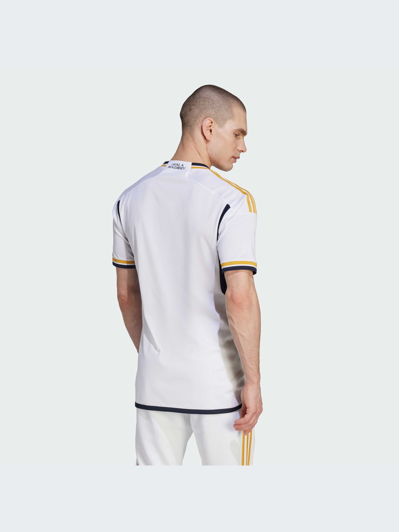 Футболка спортивная Adidas модель HR3796 Футболка спортивная Adidas модель HR3796 Фото