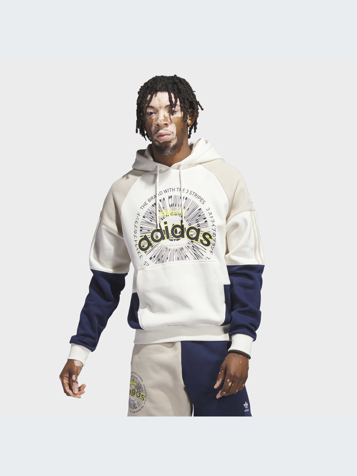 Худі Adidas Graphics модель IL4700 Худі Adidas Graphics модель IL4700 Фото