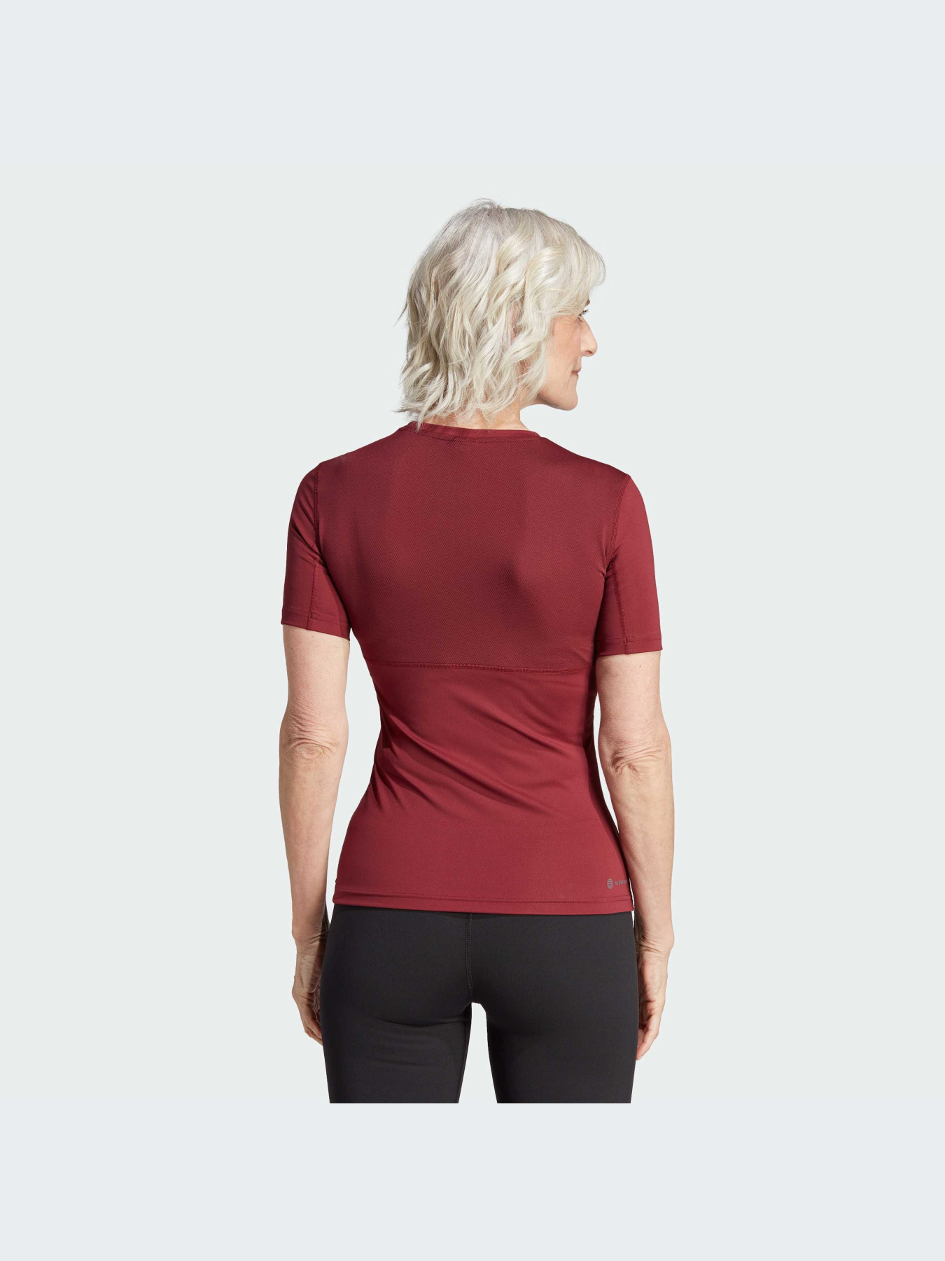 Спортивная футболка Adidas Clima модель IL1060 Спортивная футболка Adidas Clima модель IL1060 Фото