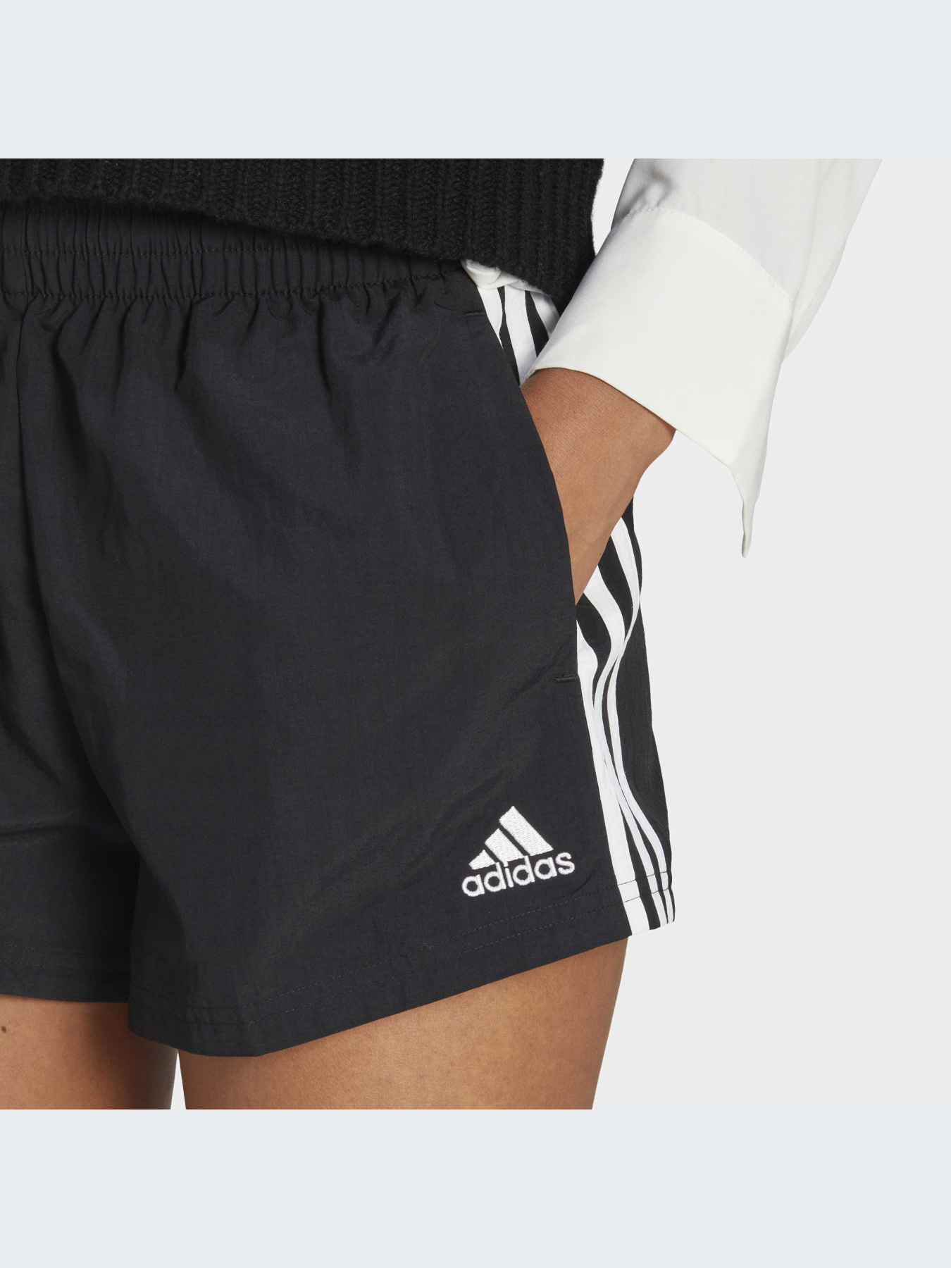 Шорти Adidas модель HT3397 Фото