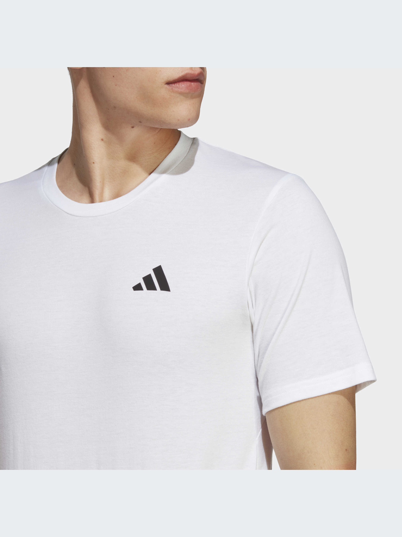 Футболка спортивная Adidas модель IC7440 Фото