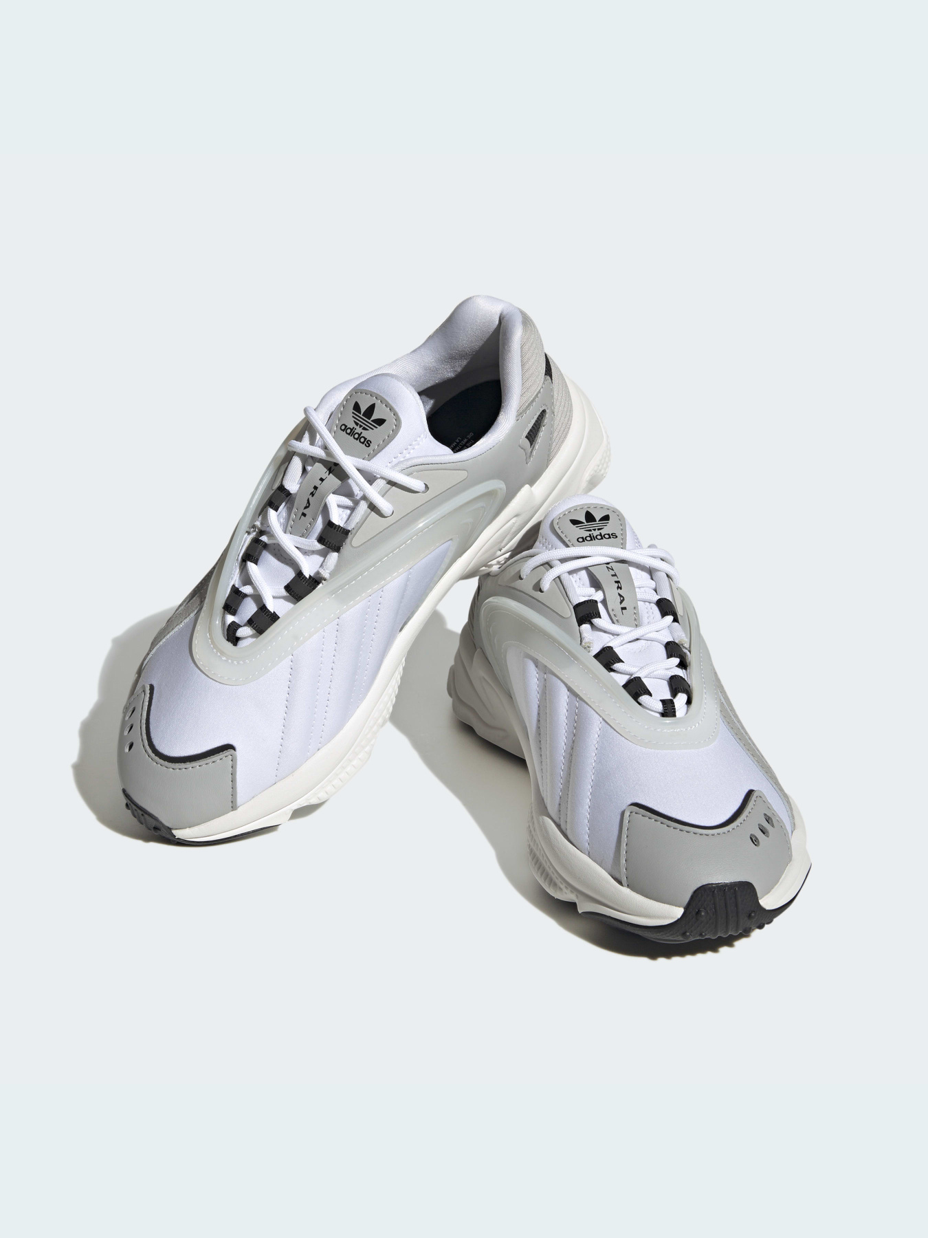 Кросівки Adidas Ozweego модель HQ6765 Фото