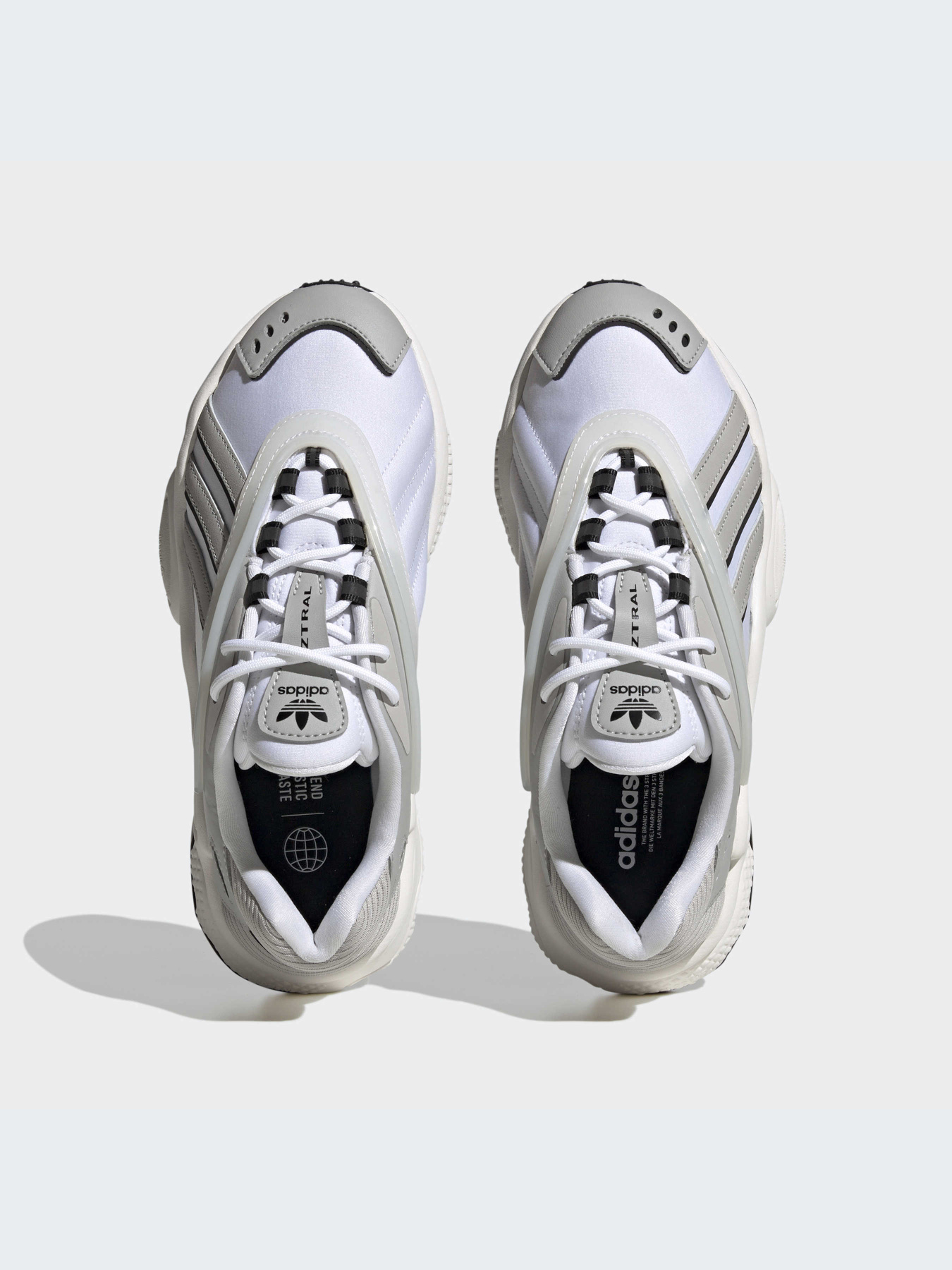 Кроссовки повседневные Adidas Ozweego модель HQ6765 Кроссовки повседневные Adidas Ozweego модель HQ6765 Фото
