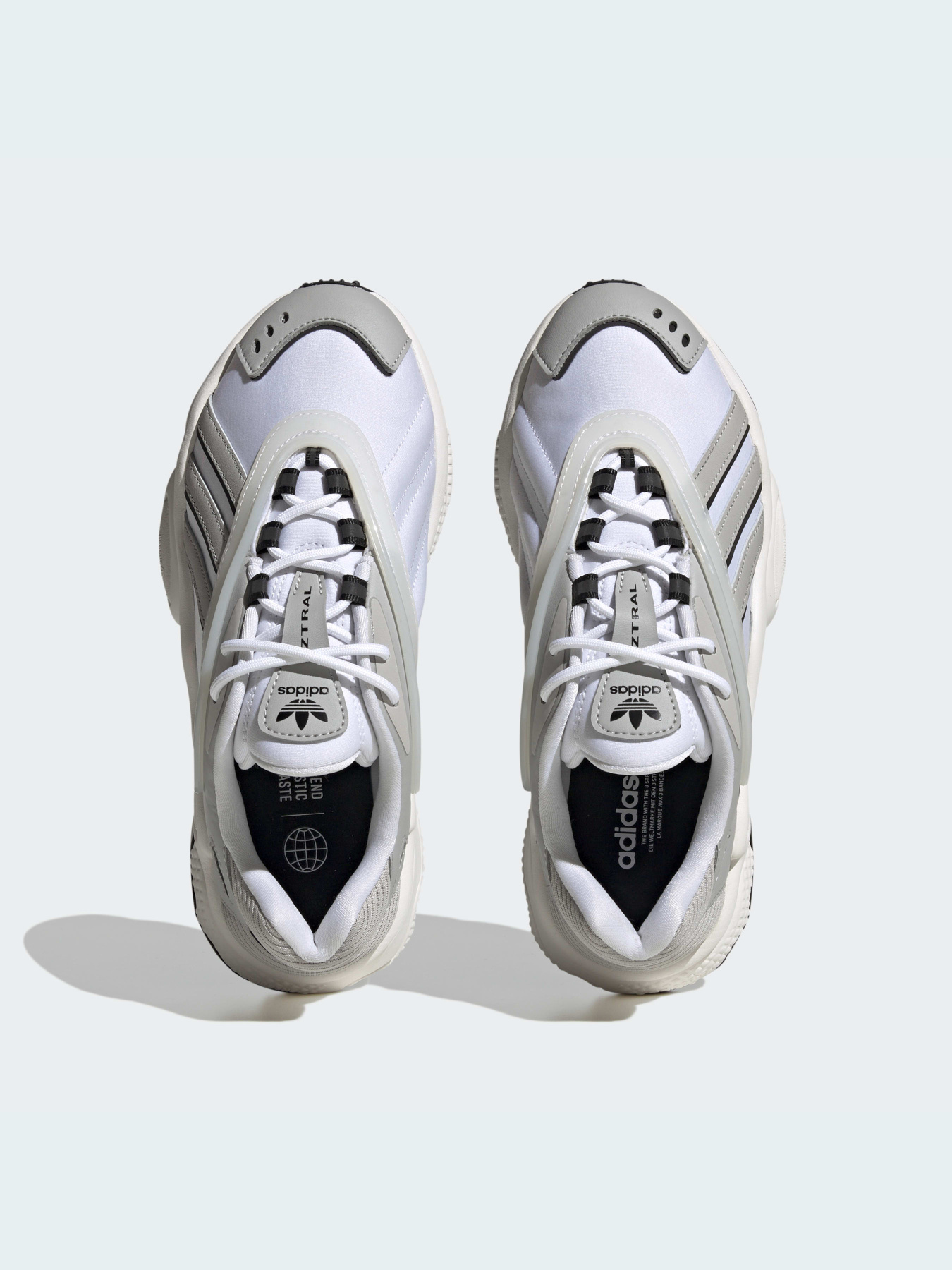 Кроссовки повседневные Adidas Ozweego модель HQ6765 Кроссовки повседневные Adidas Ozweego модель HQ6765 Фото