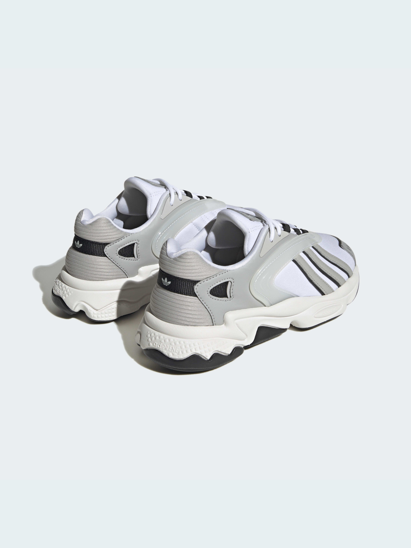 Кроссовки повседневные Adidas Ozweego модель HQ6765 Кроссовки повседневные Adidas Ozweego модель HQ6765 Фото