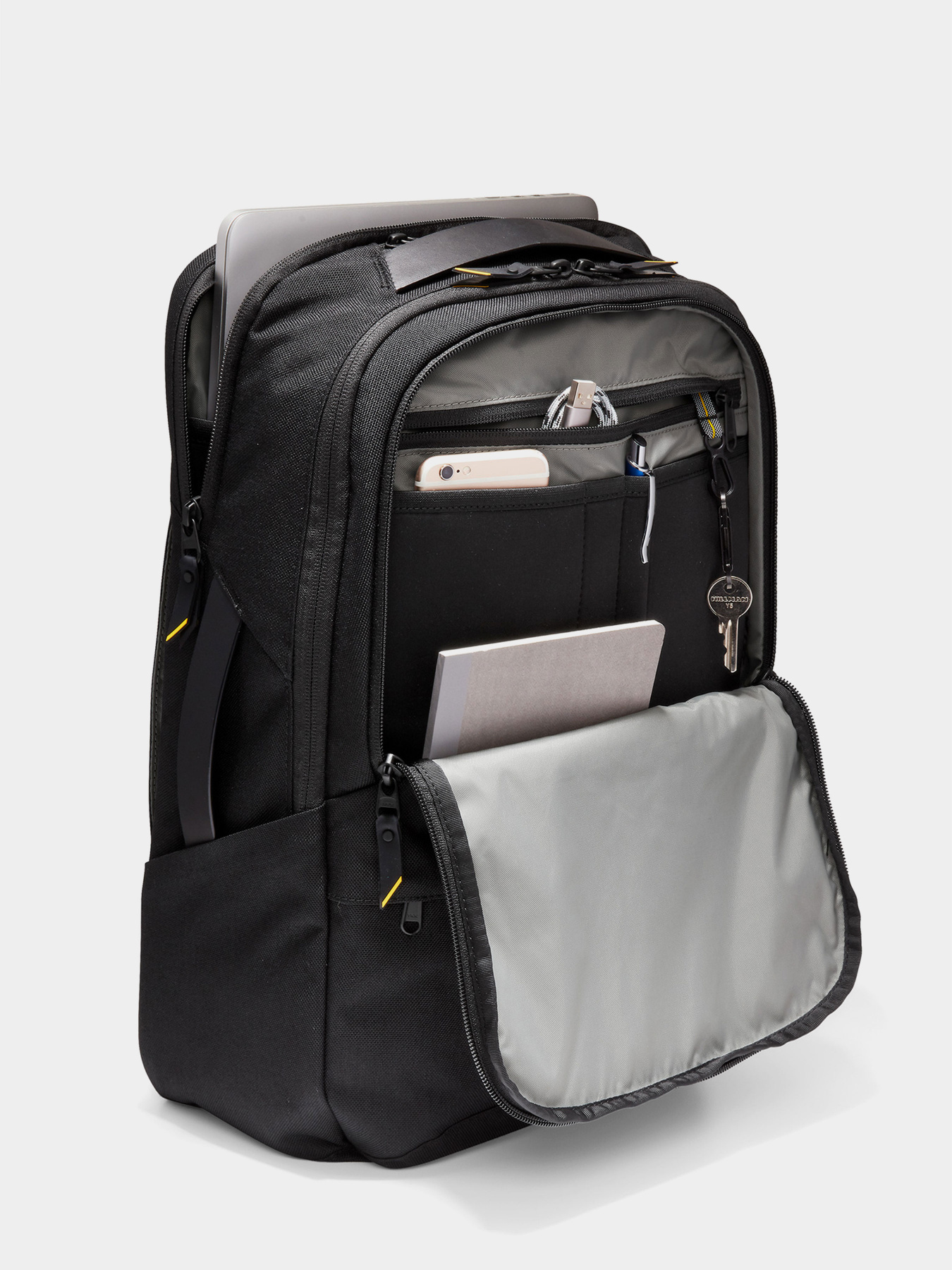 Рюкзак Cole Haan модель F11300 Фото