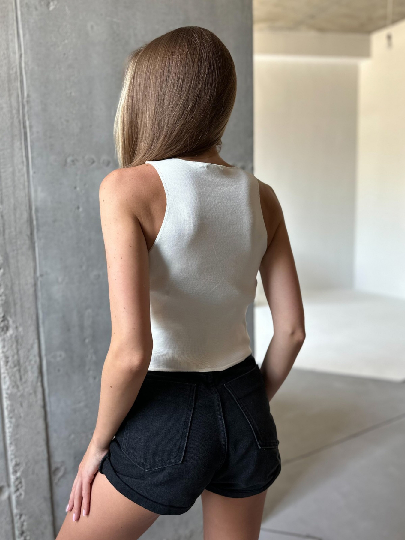 Майка ISSA Plus модель WN20-517_milky Фото