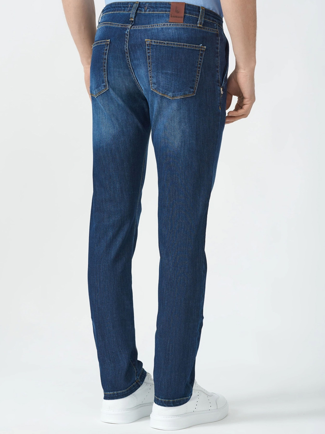 Прямые джинсы BERNESE модель PA582RD1JBP23_TC850 Фото