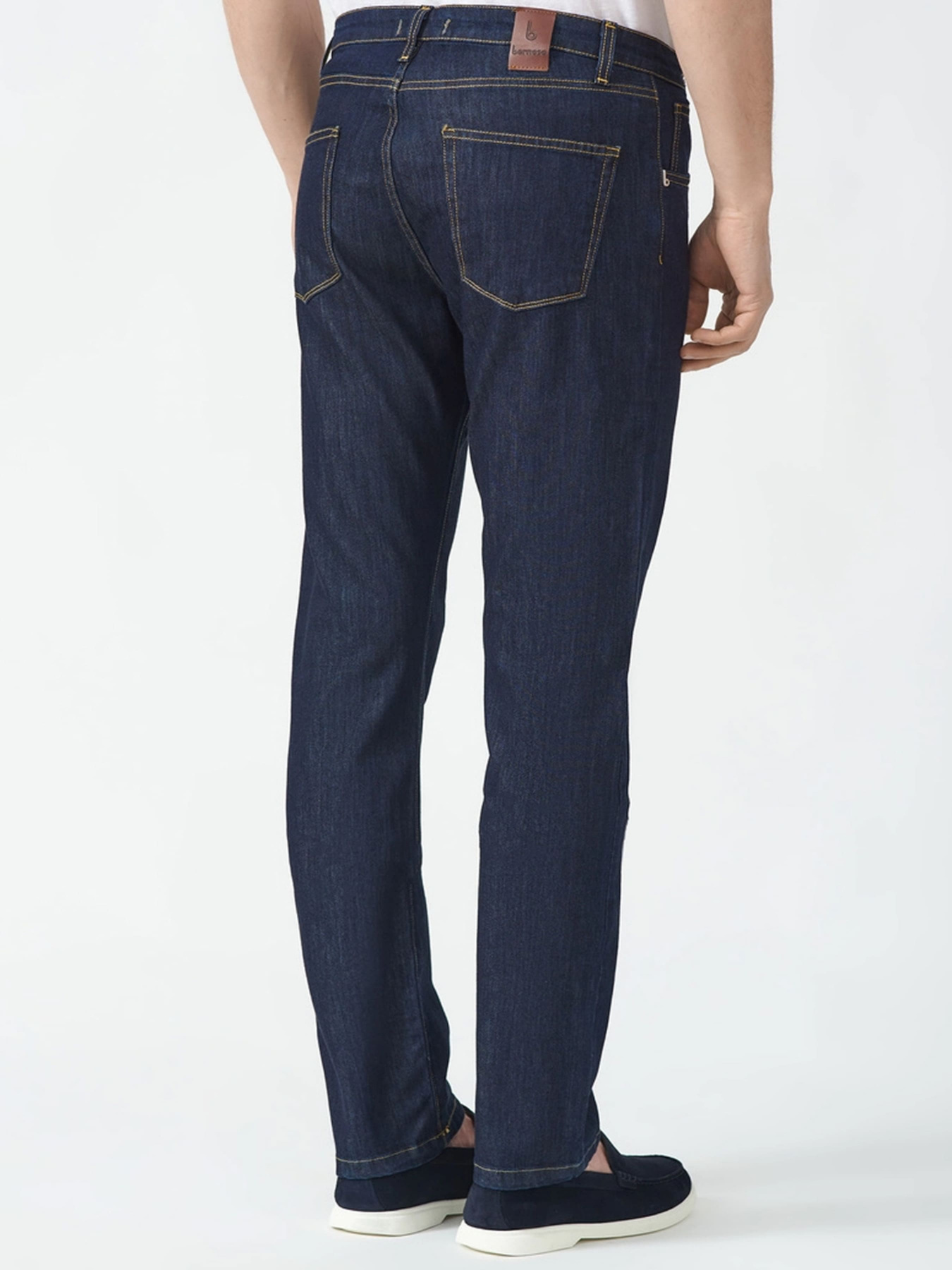 Прямые джинсы BERNESE модель PA579RD5JBP23_TC850 Фото