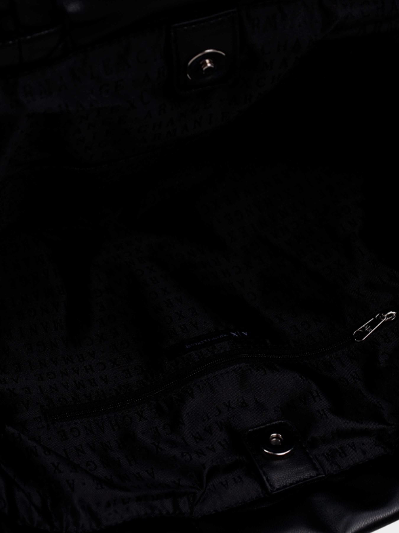 Сумки Armani Exchange модель 942896-3F736-00020 Фото
