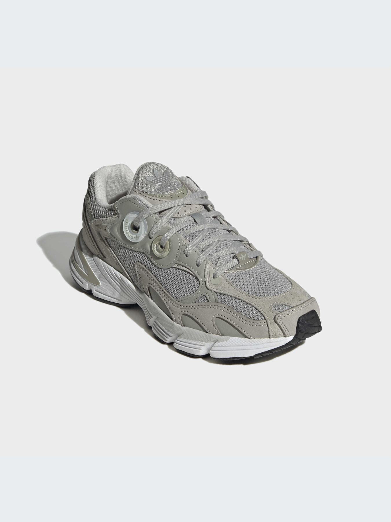 Кросівки повсякденні Adidas Astir модель HP9040 Кросівки повсякденні Adidas Astir модель HP9040 Фото