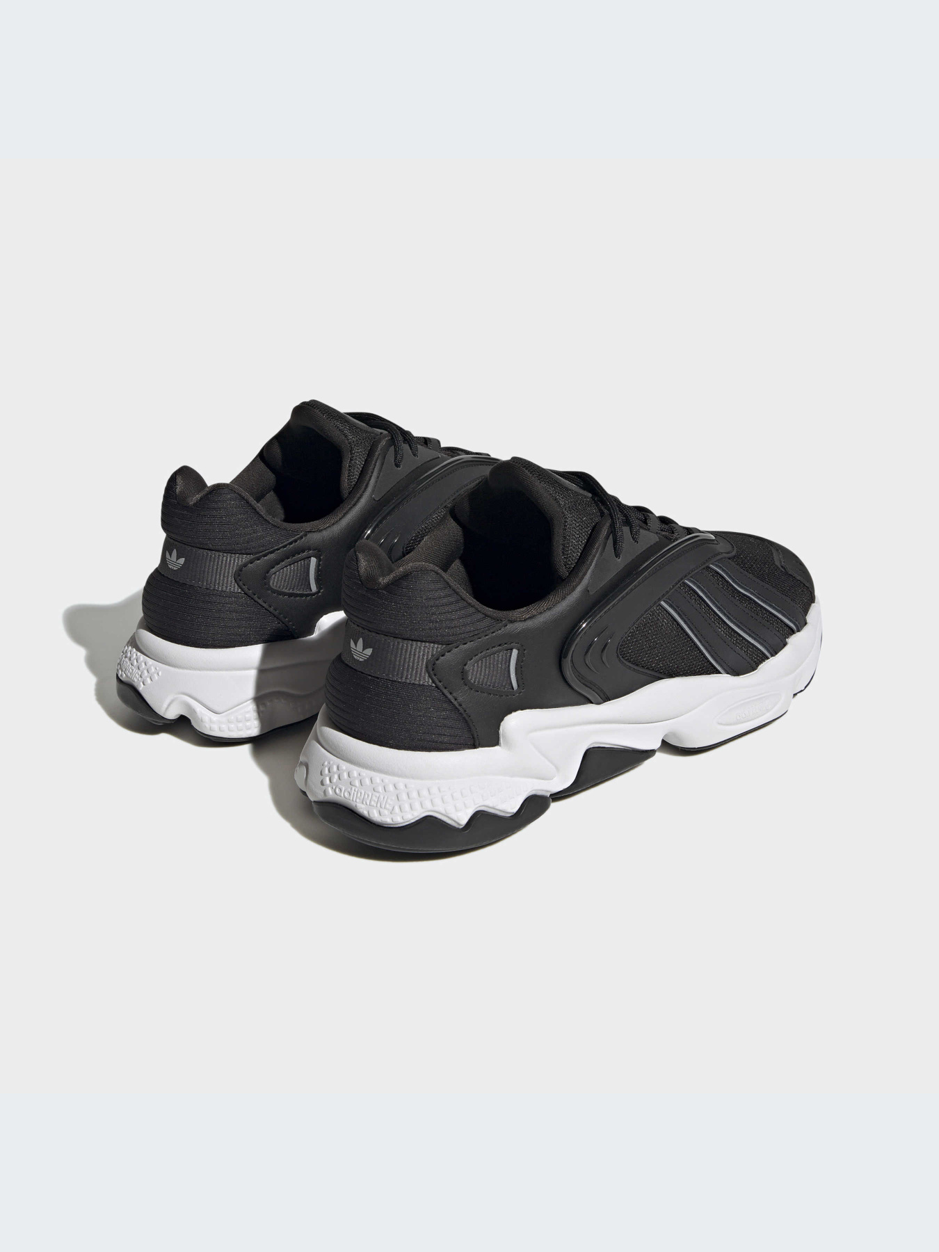 Кроссовки Adidas Ozweego модель GZ9406 Фото