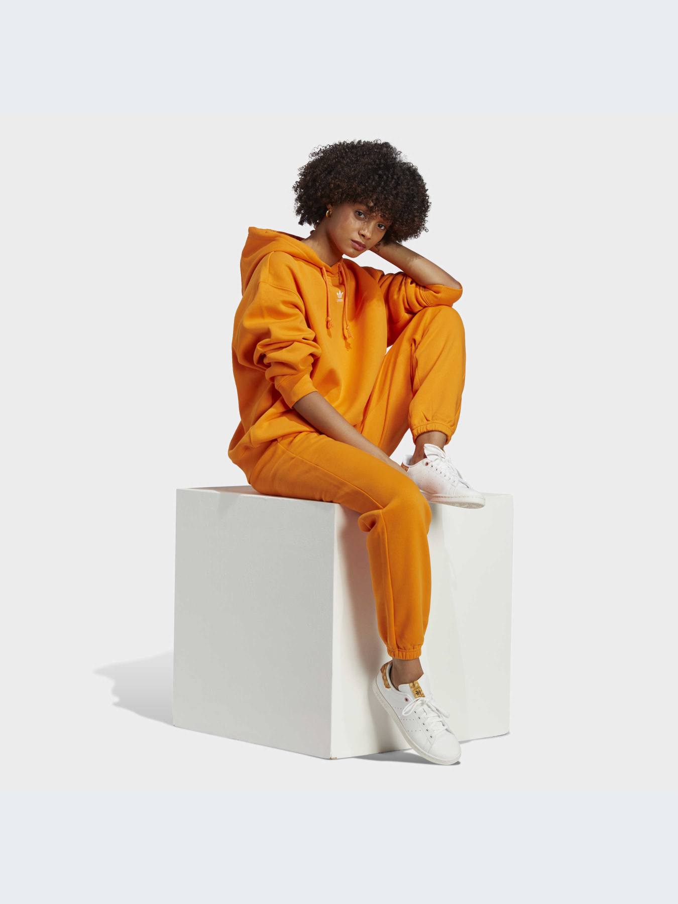 Джоггеры Adidas модель IK7689 Фото