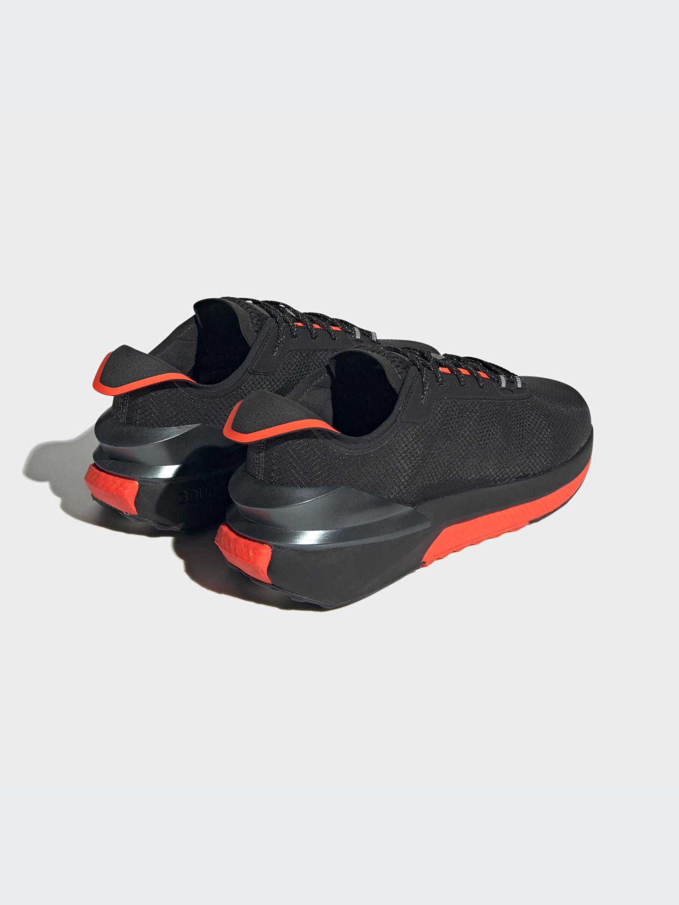 Кросівки Adidas AVRYN модель HP5980 Фото