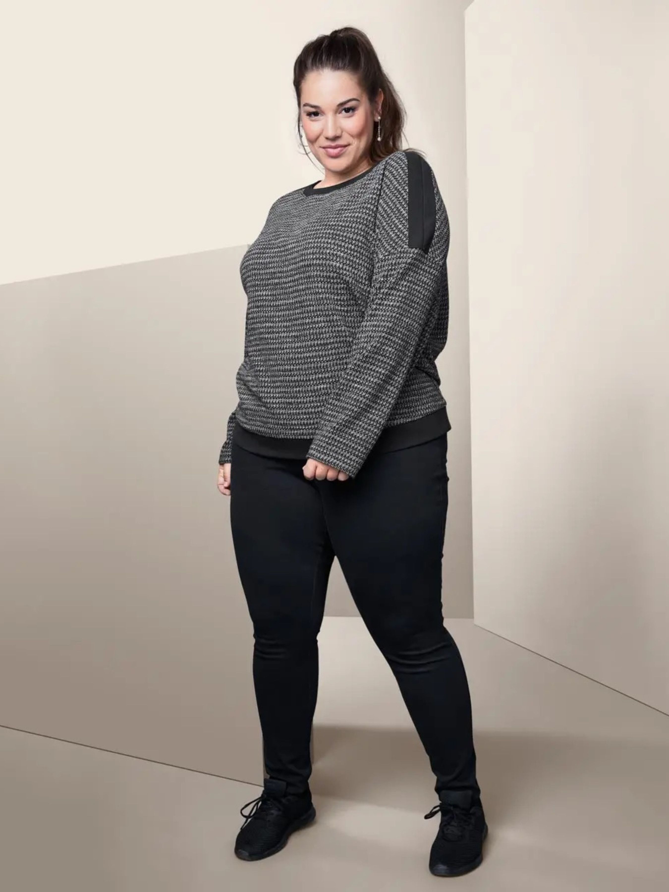 Свитер Tchibo модель T1674806627 Фото