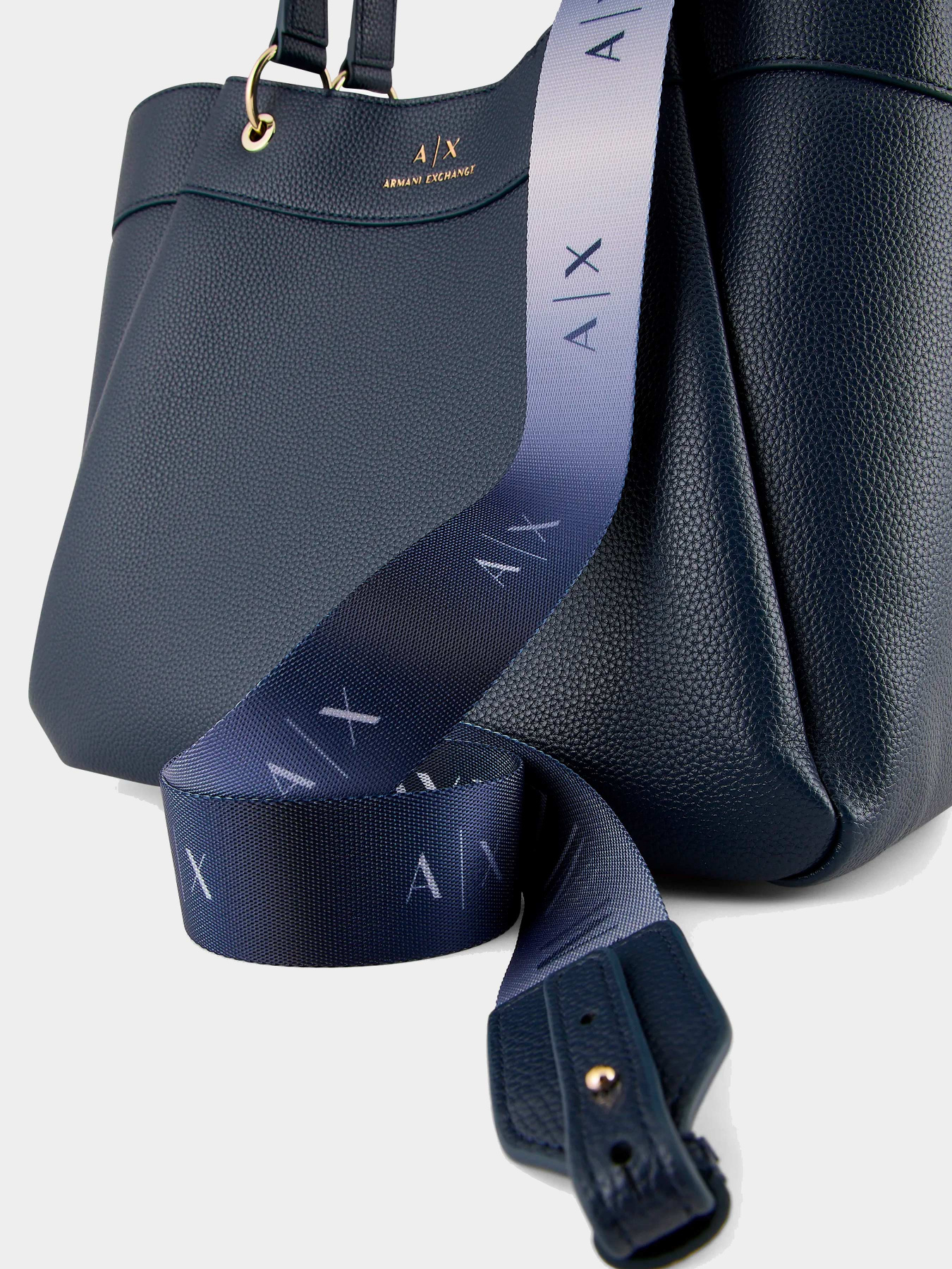 Сумки Armani Exchange модель 942910-CC783-21536 Фото