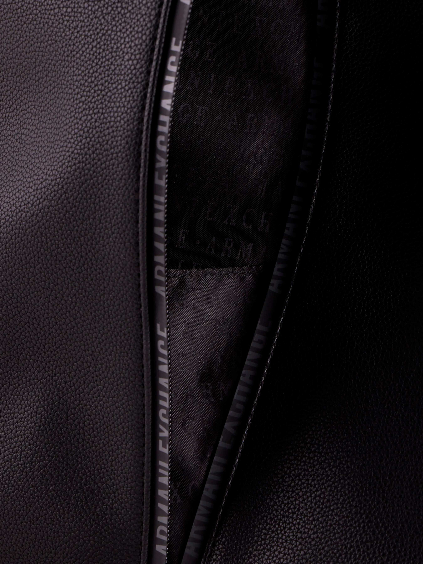 Рюкзаки Armani Exchange модель 952551-3F876-00020 Фото