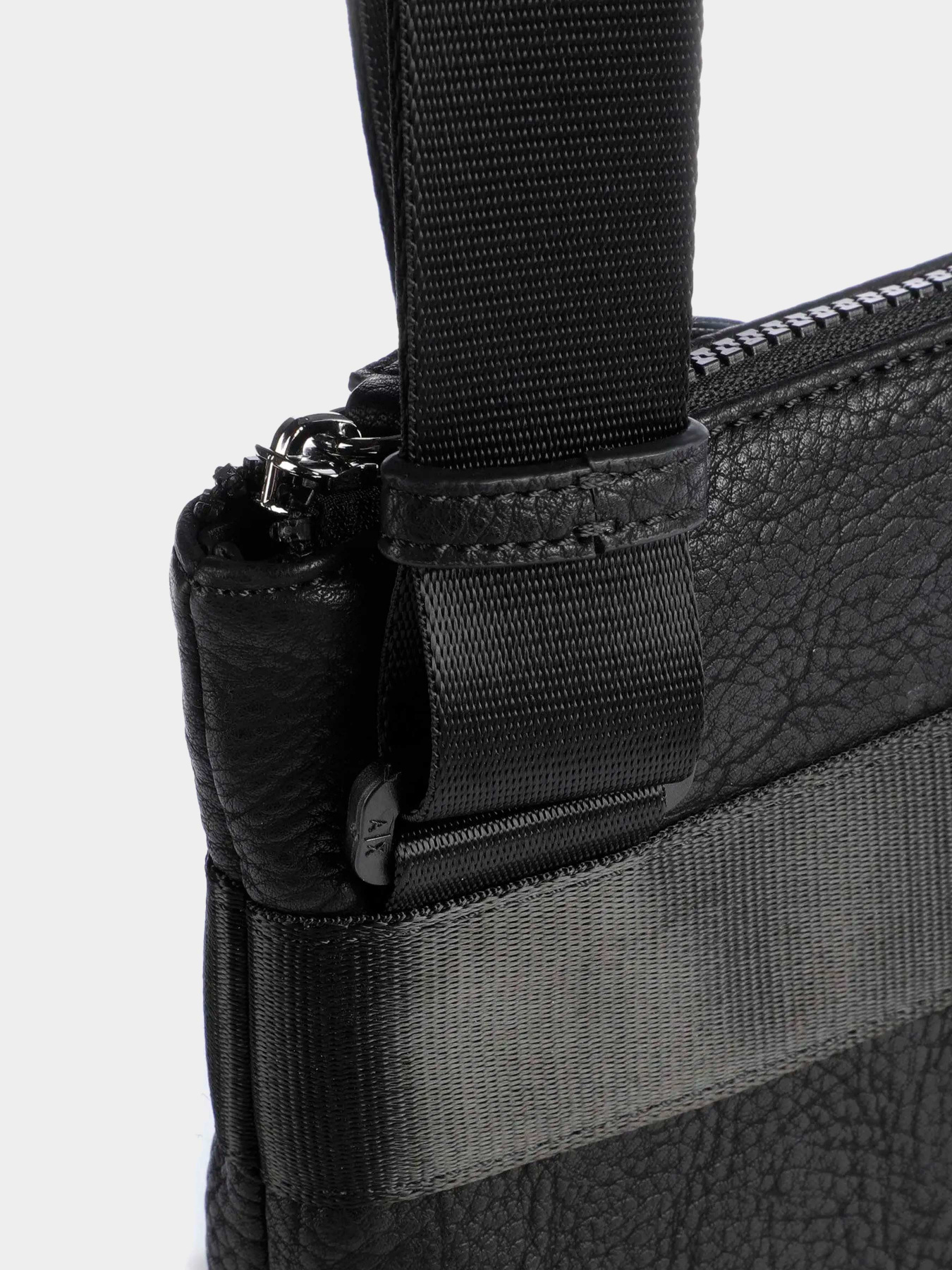 Сумки Armani Exchange модель 952567-3F867-00020 Фото