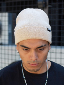 Шапка Without модель 8048179 Шапка Without модель 8048179 Фото