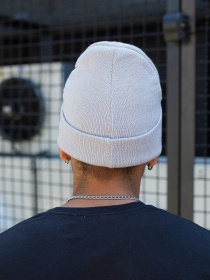 Шапка Without модель 8048169 Шапка Without модель 8048169 Фото