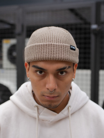 Шапка Without модель 8048247 Шапка Without модель 8048247 Фото