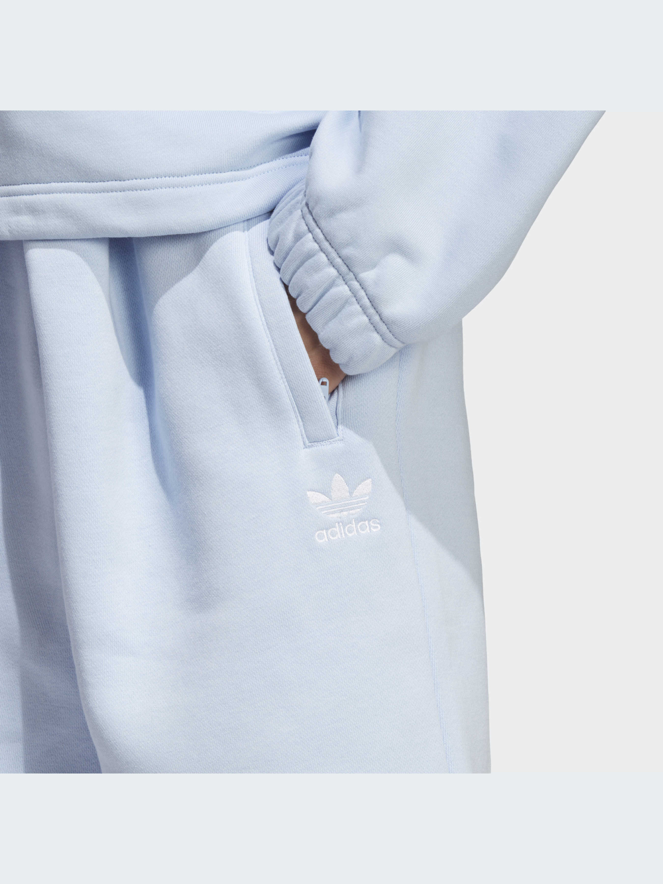 Шорти Adidas модель IB2017 Фото