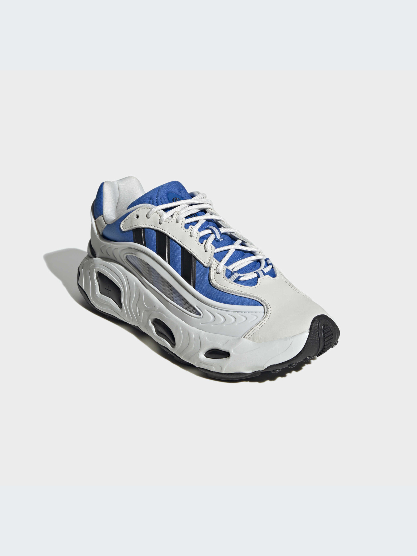 Кросівки Adidas Ozweego модель HP6365 Фото