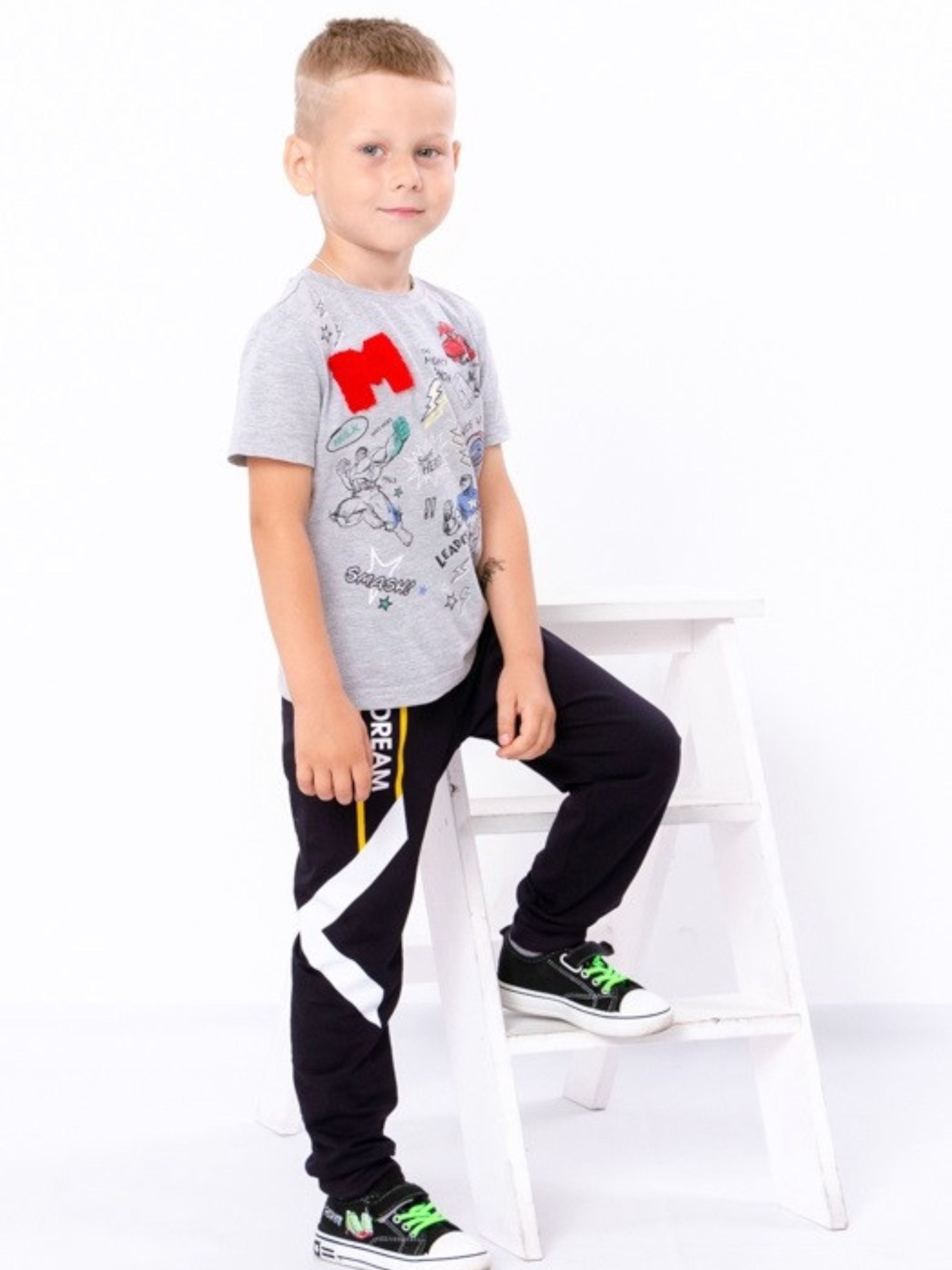 Джоггеры Носи своє модель 6155-057-33-4-chornilxno-sinj Фото