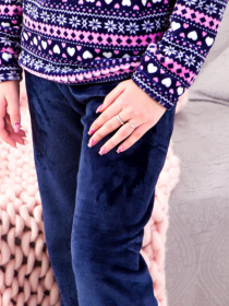 Піжама Носи своє модель 6079-035-2-snzhinki-serdechka-chorn-sinj Фото