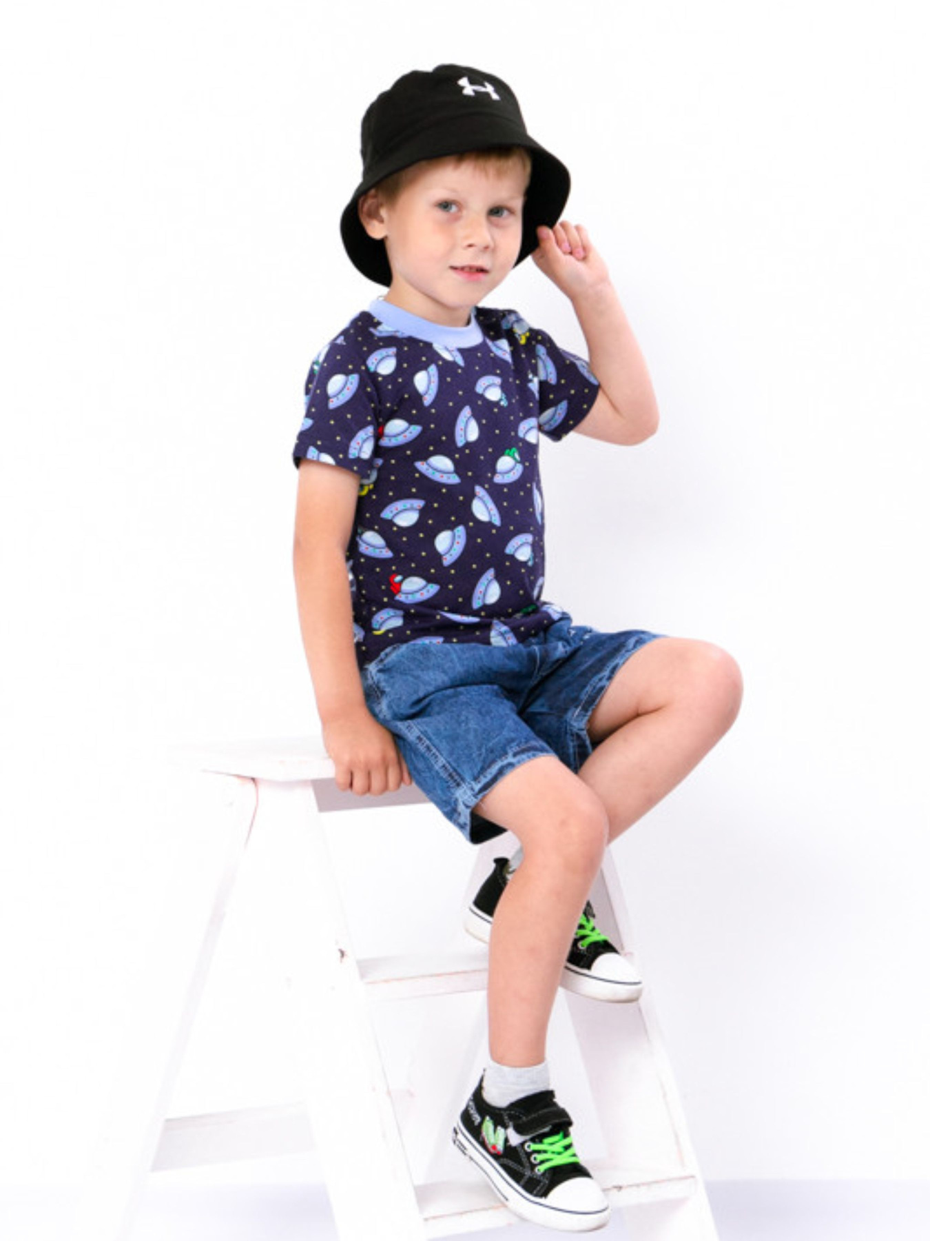 Футболка Носи своє модель 6021-002-2-kosmos-temno-sinj Фото