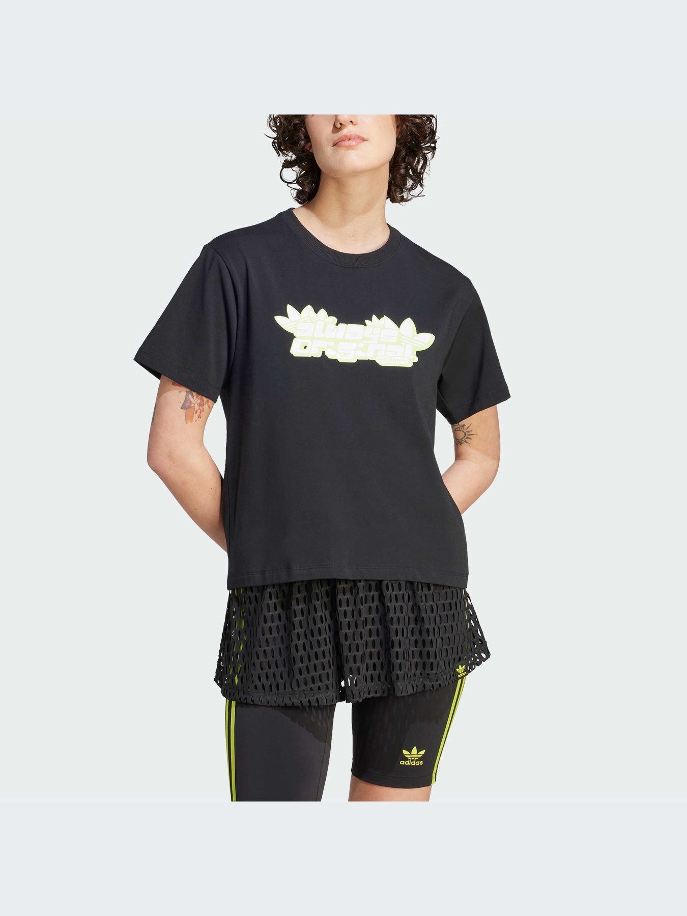 Футболка Adidas Graphics модель IK0496 Фото
