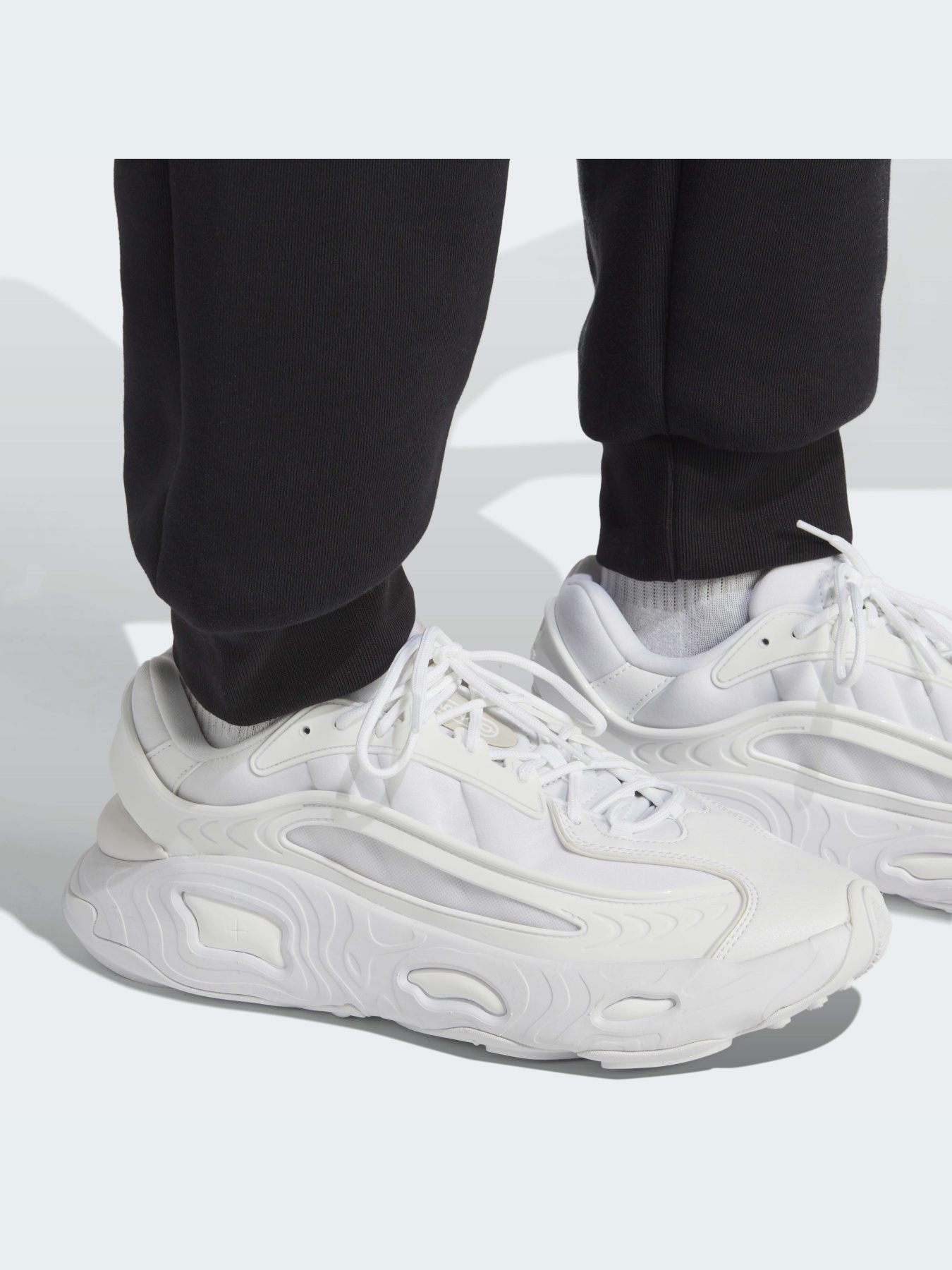 Джоггеры Adidas модель IA4837 Фото