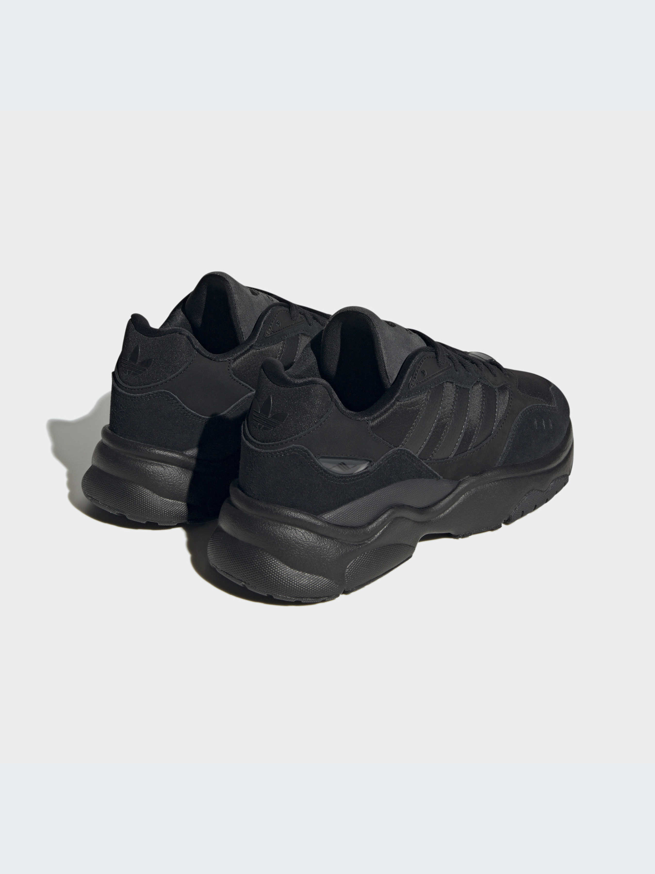 Кроссовки повседневные Adidas Retropy модель HP2200 Фото